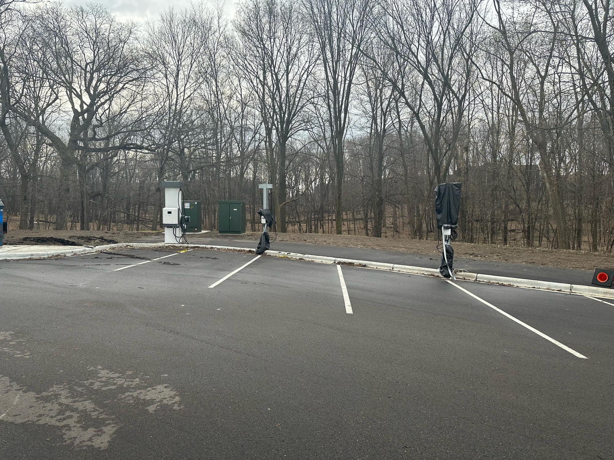Plymouth Creek B Soon) Plymouth, MN EV Station