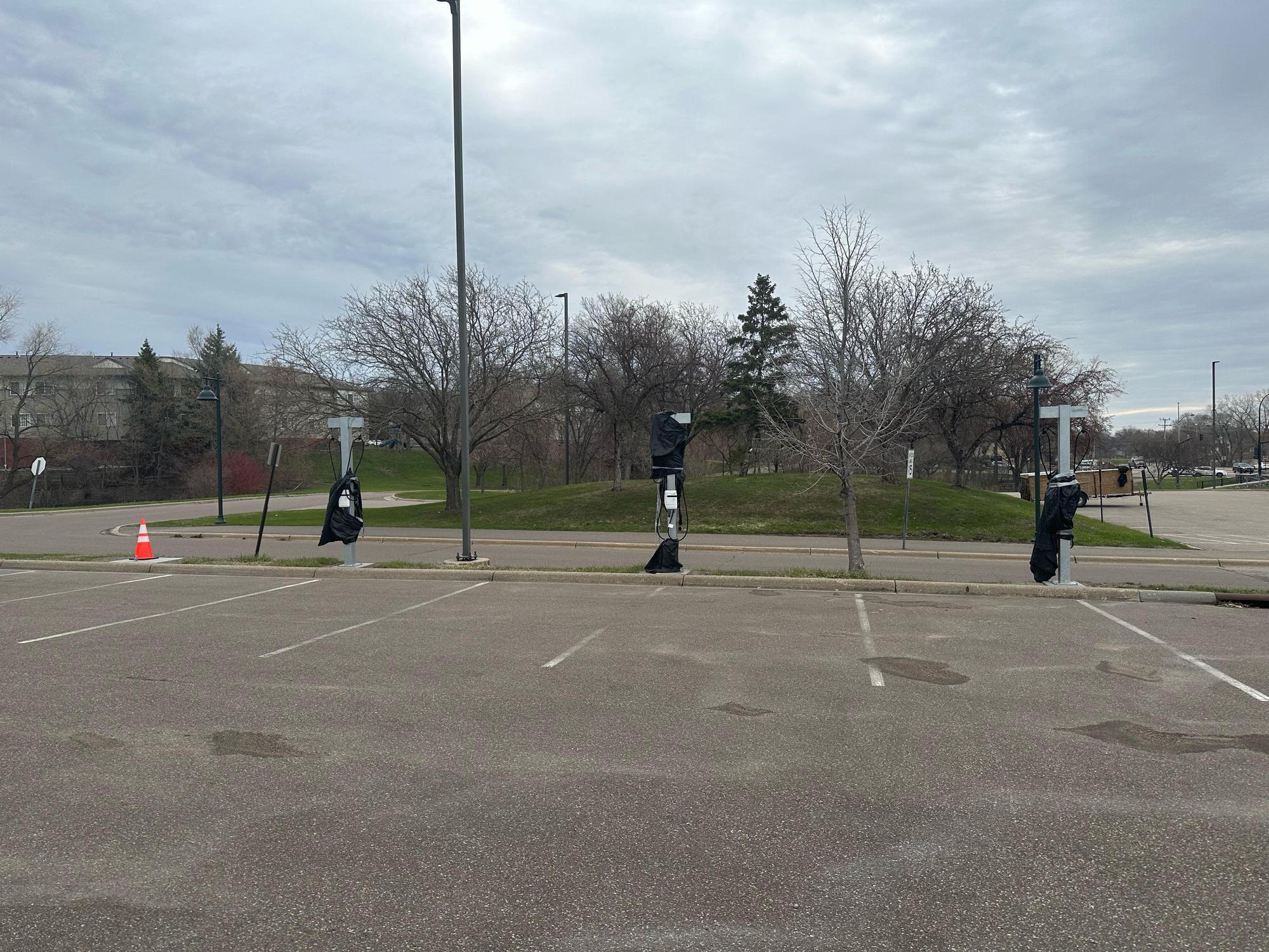 Parkers Lake Community Playfield Plymouth, MN EV Station
