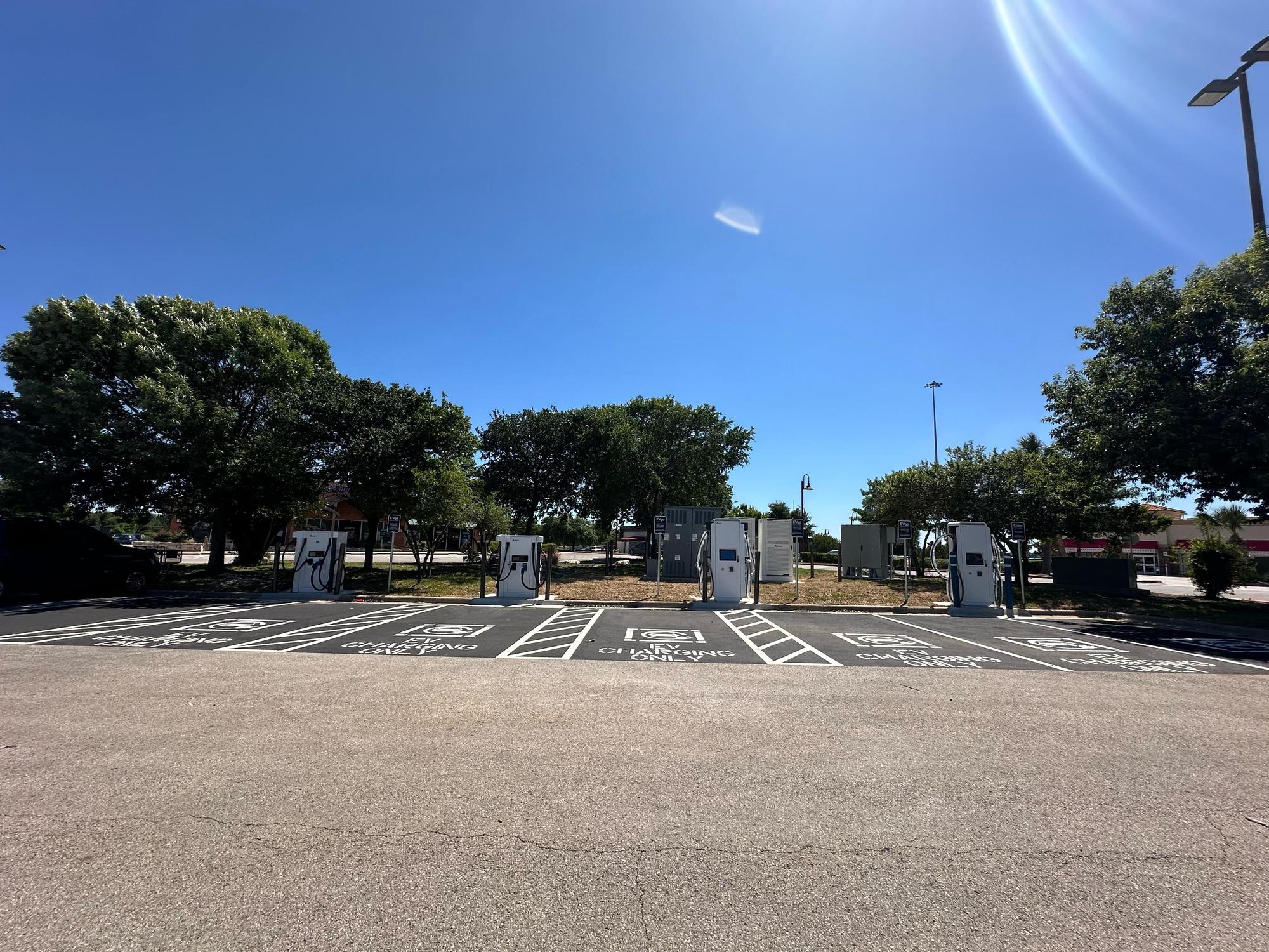 Tech Ridge Center | Austin, TX | EV Station