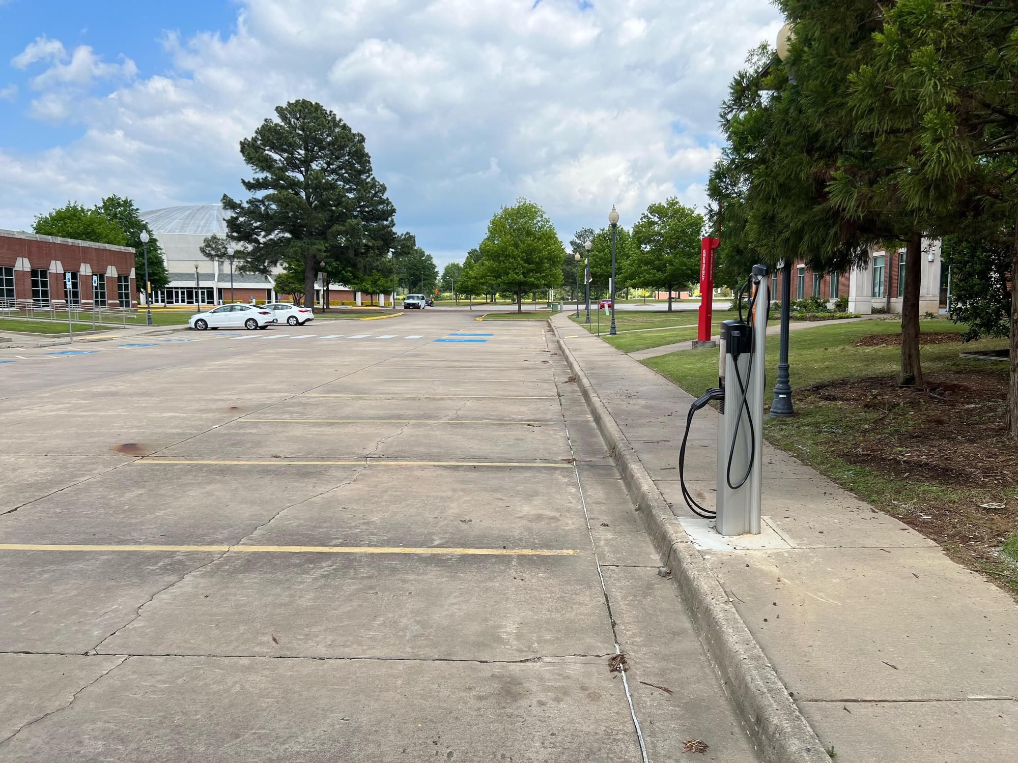 Arkansas Tech University Rothwell Hall & Doc Bryan Russellville, AR EV Station