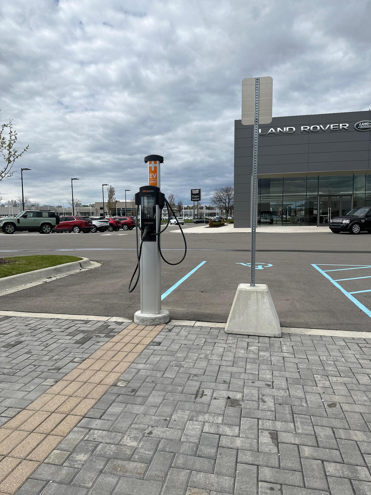 Land Rover Troy Troy, MI EV Station