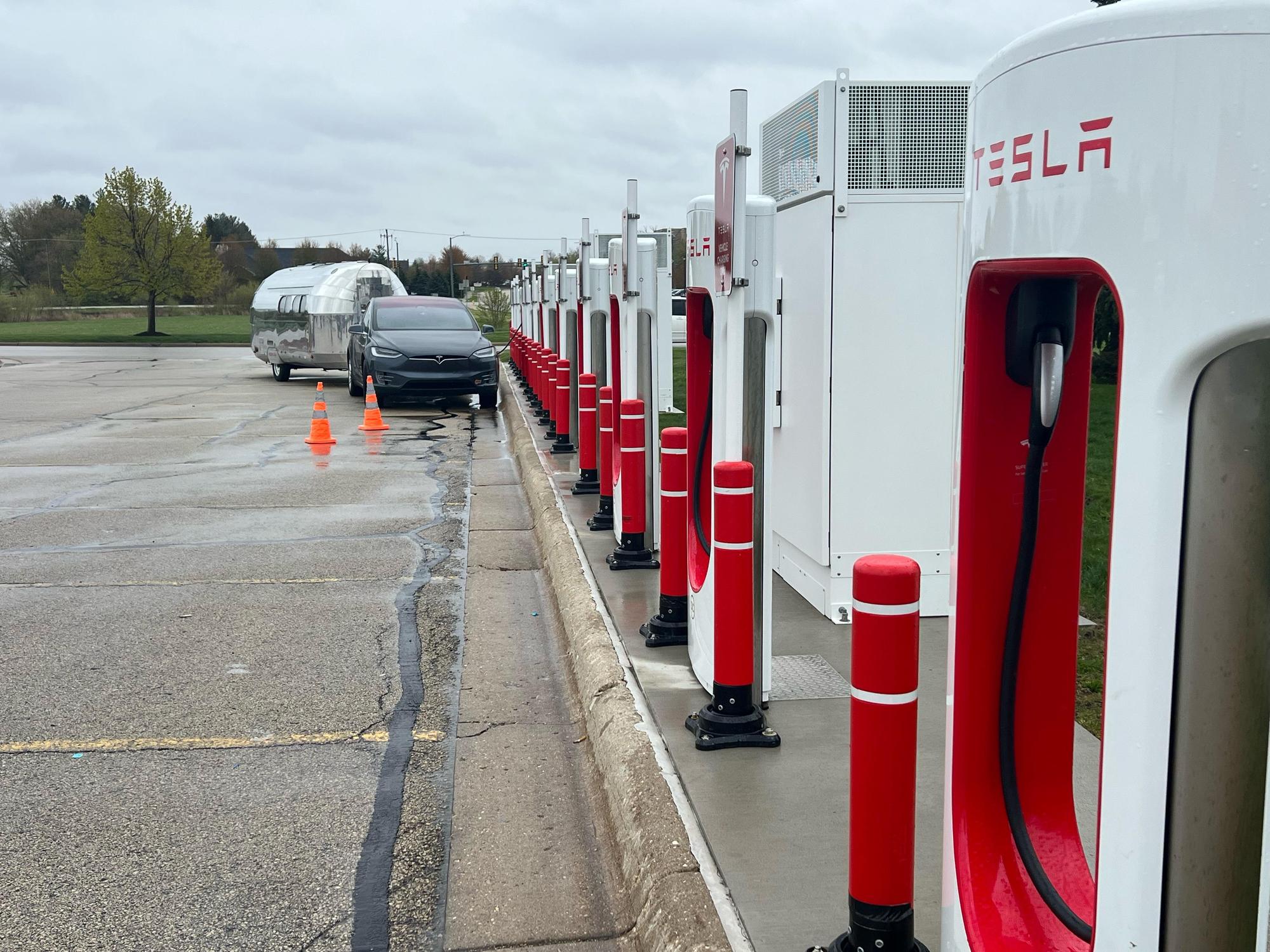 Woodman's Food Market Rockford, IL EV Station