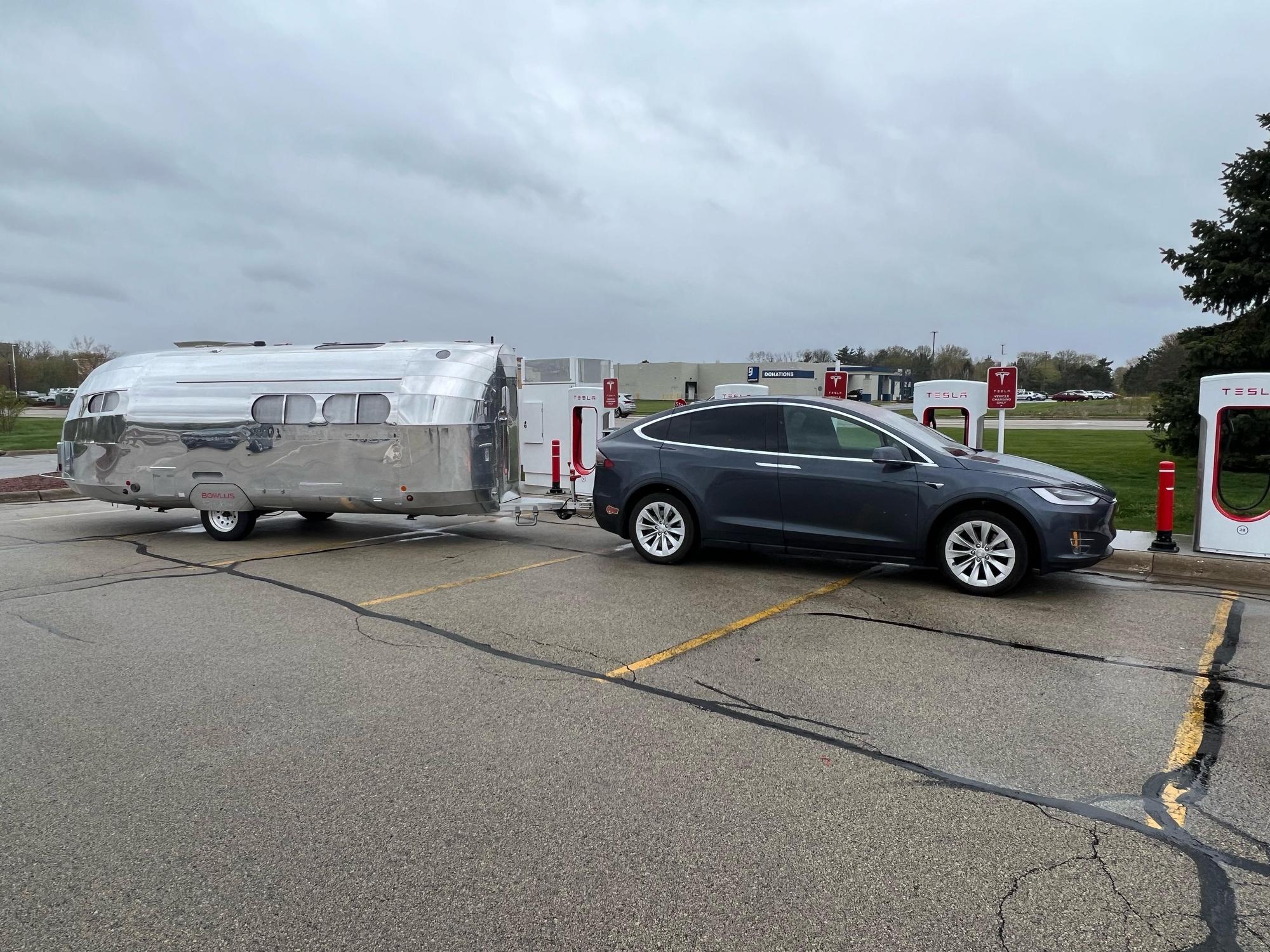 Woodman's Food Market Rockford, IL EV Station