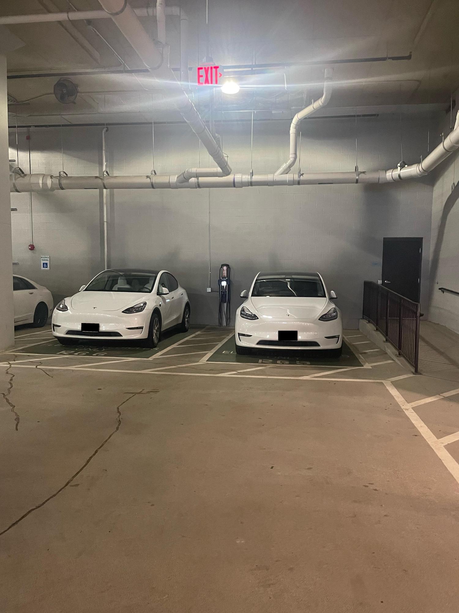 Cameron Square Alexandria, VA EV Station