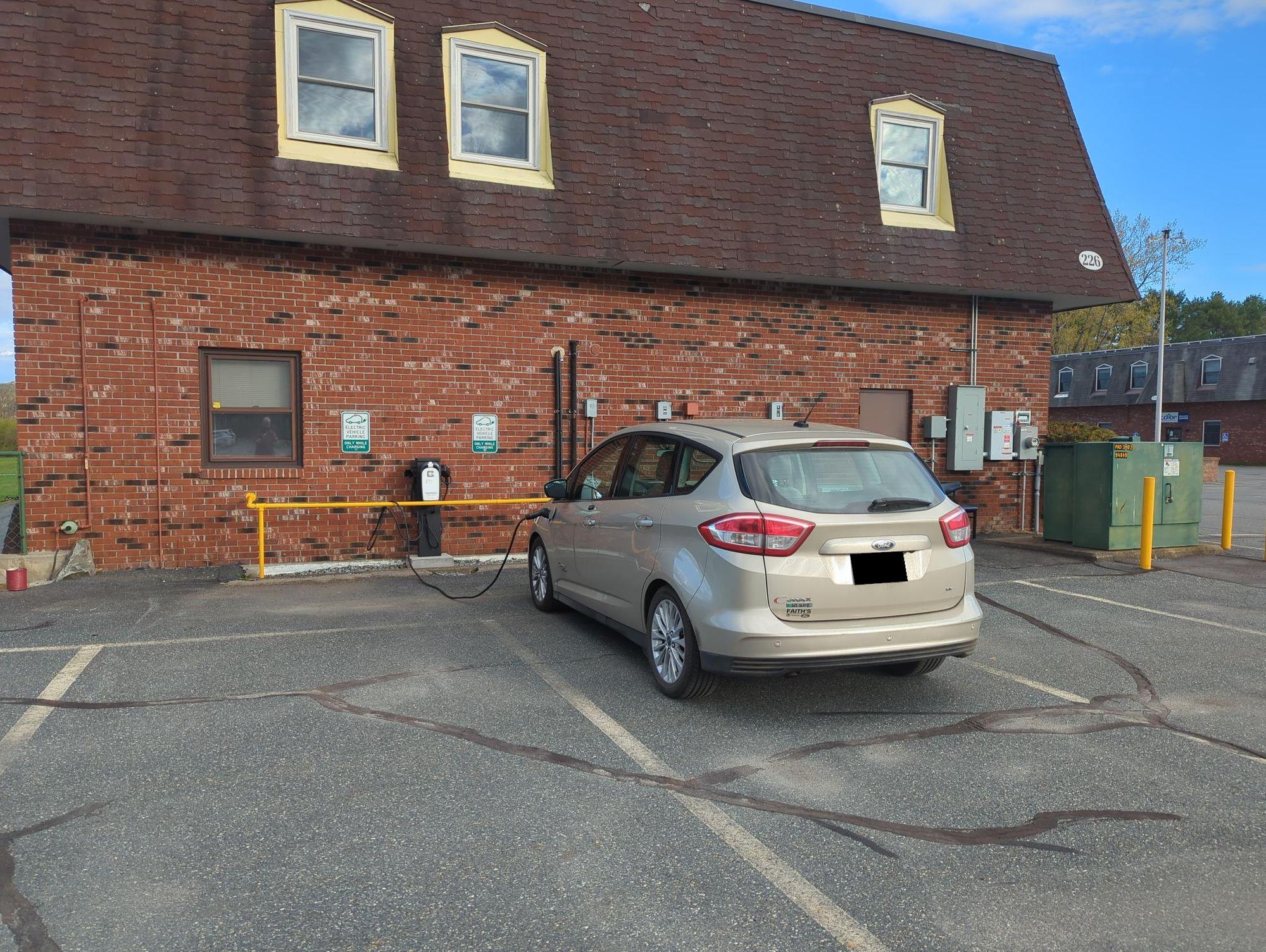 Gilman Office Complex Hartford, VT EV Station