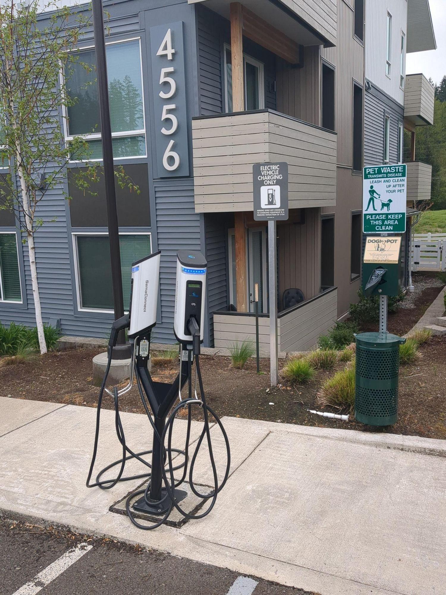 Ambrose Apartments 4556 Bremerton, WA EV Station