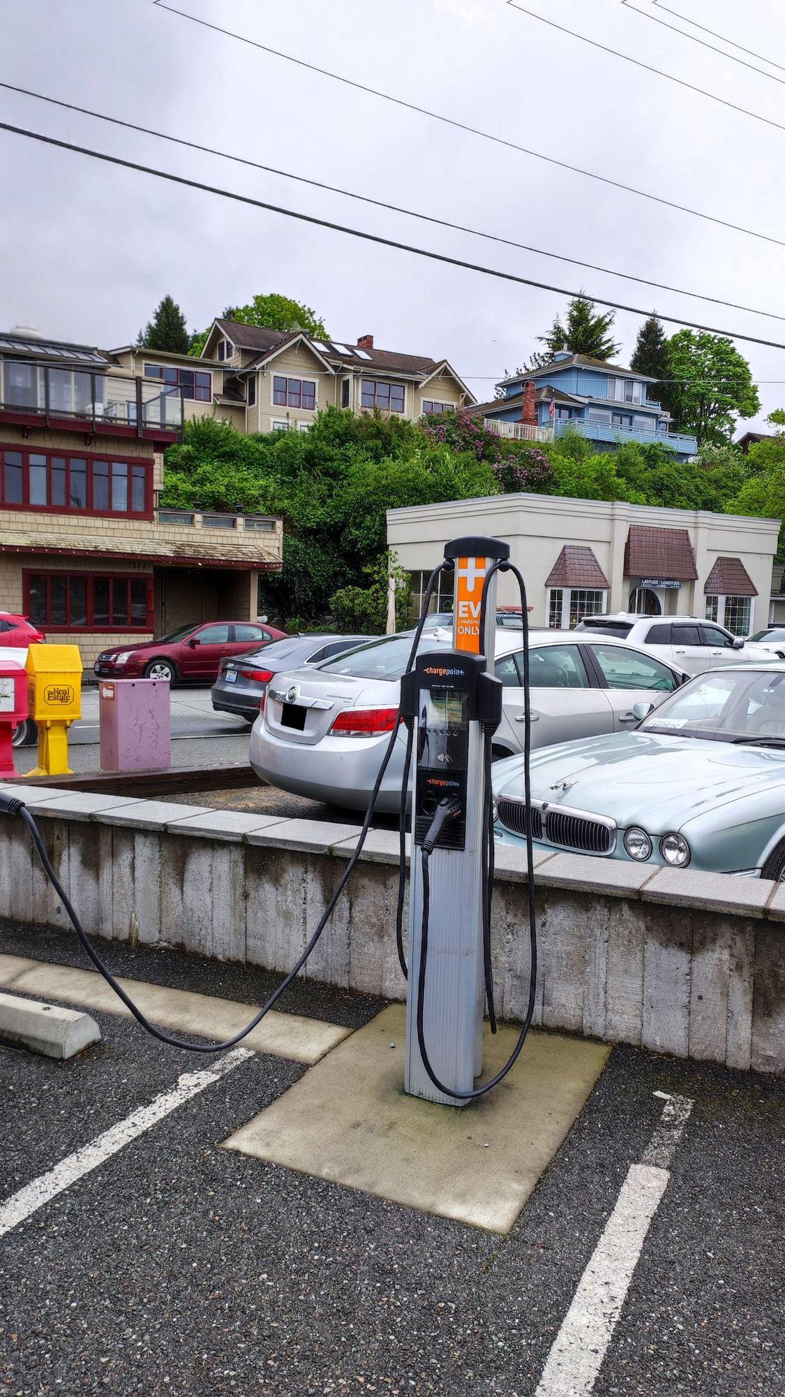 Public Parking La Conner, WA EV Station