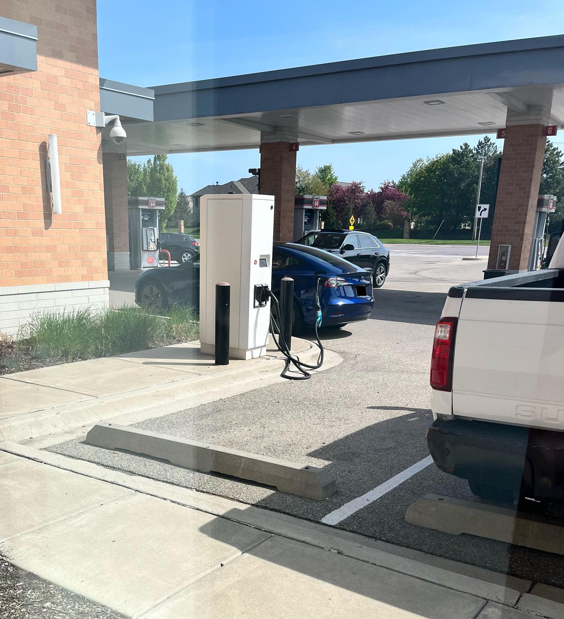 Waterway Gas & Wash Northbrook, IL EV Station