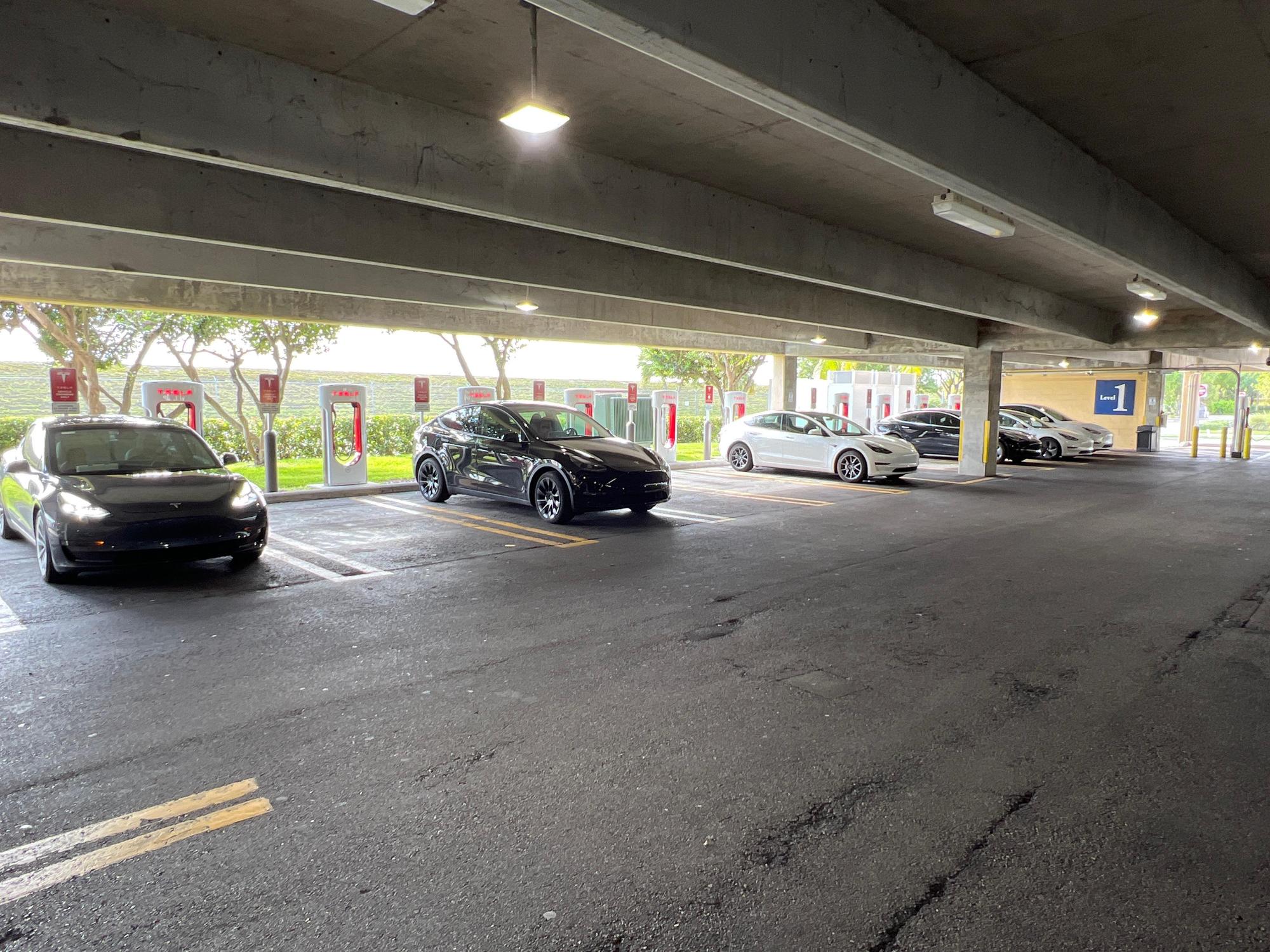 Kendall Plaza 124 Shopping Center (1) Miami, FL EV Station