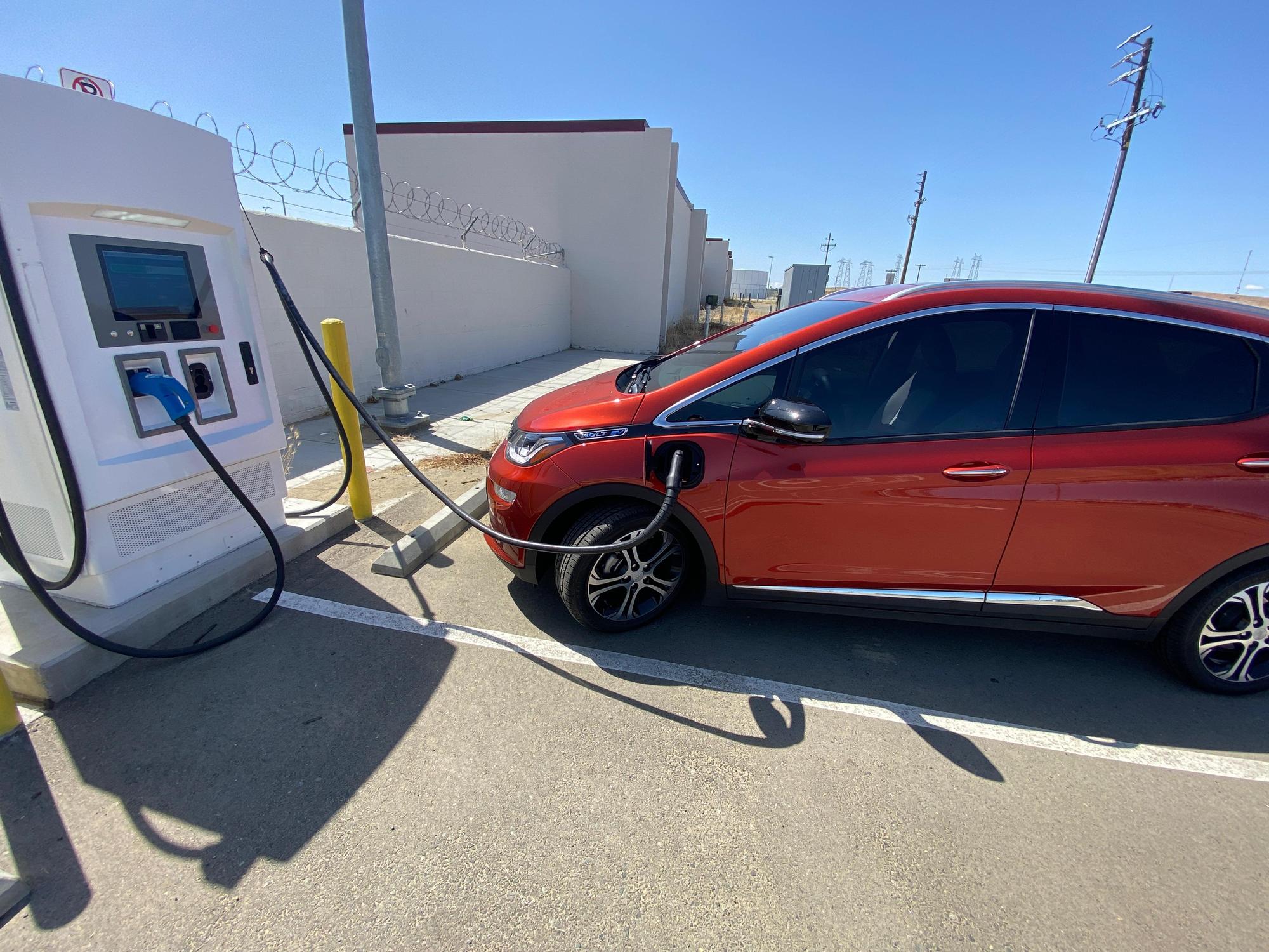 Kettleman City Maintenance Station Kettleman City, CA EV Station