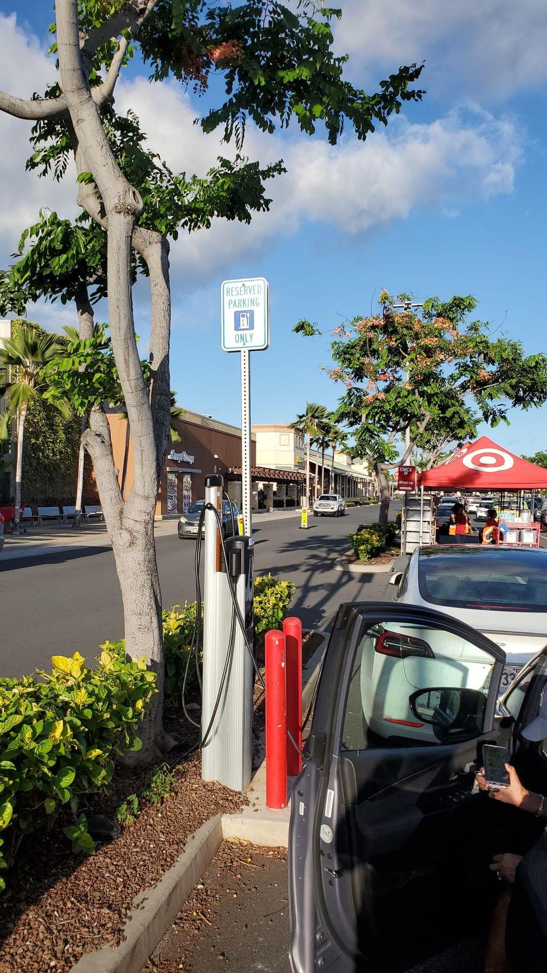 Kapolei Commons Target Kapolei, HI EV Station