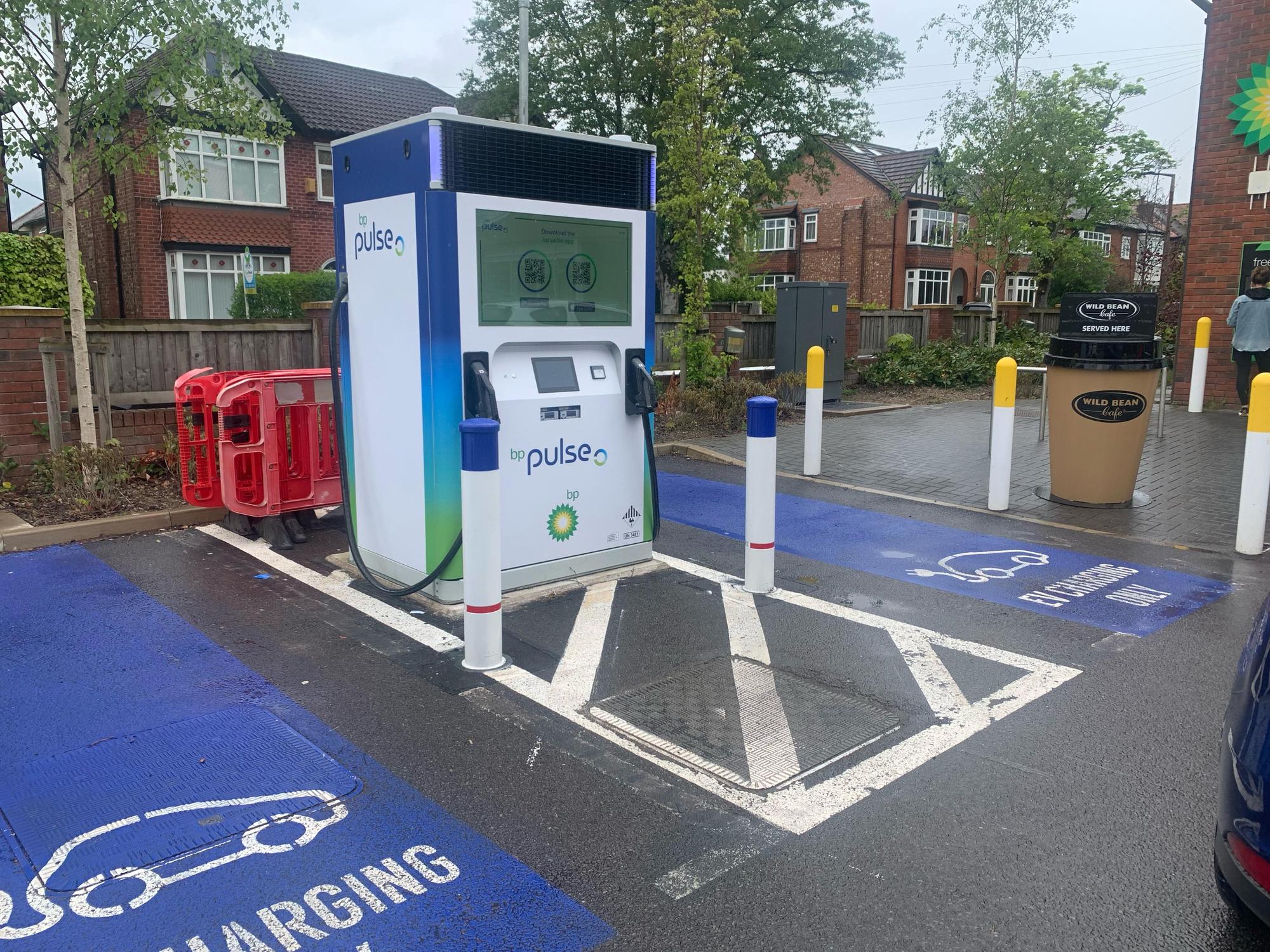 BP Cheadle Hulme Cheadle Hulme, England EV Station
