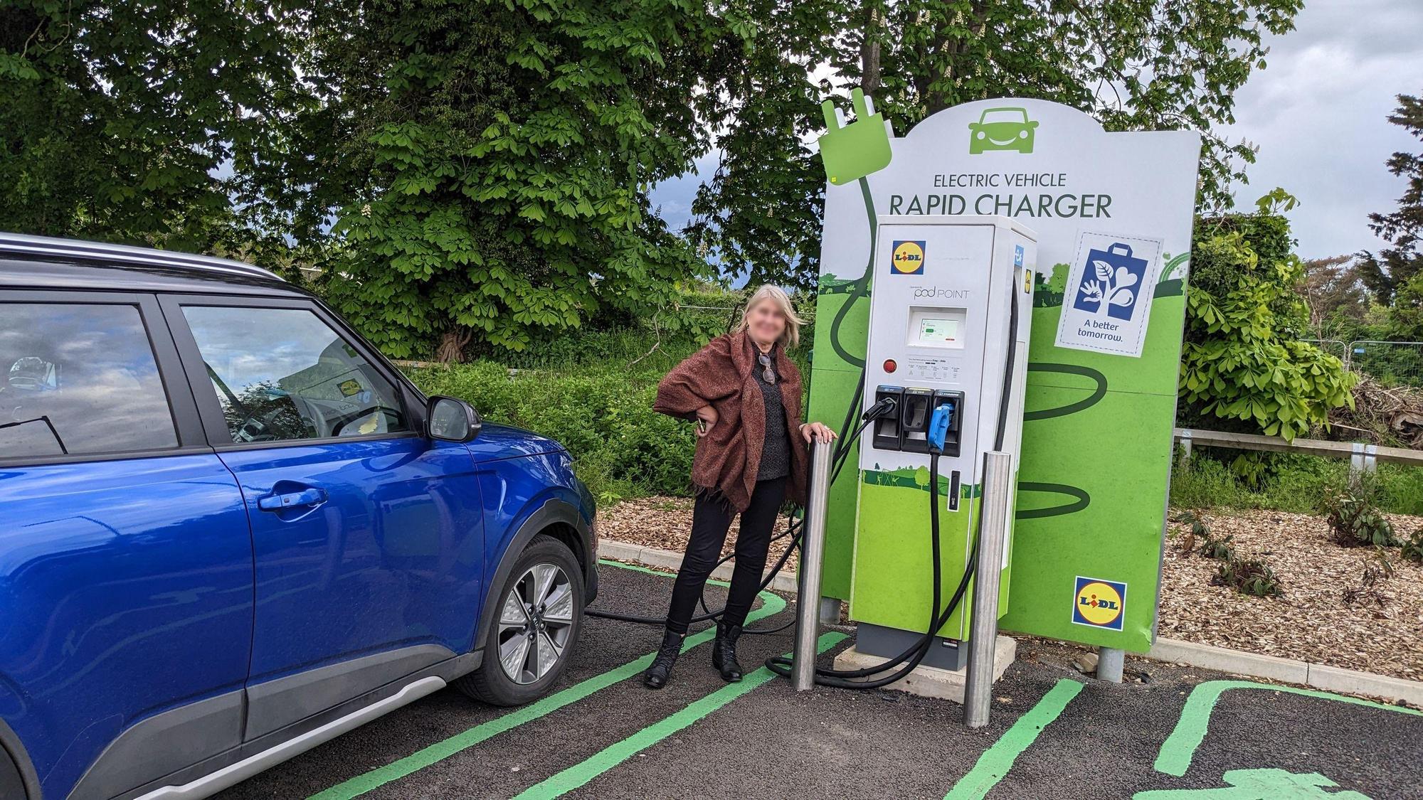 Lidl Witney New Close Lane, Witney, OX28 4TT, United Kingdom EV Station