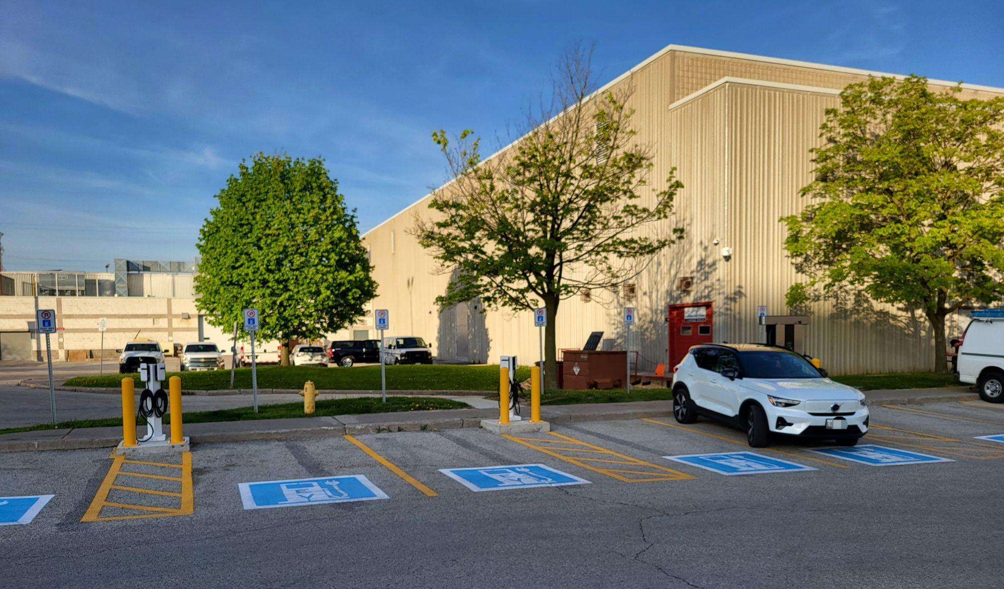 Chestnut Hill Developments Recreation Complex Pickering, ON EV Station