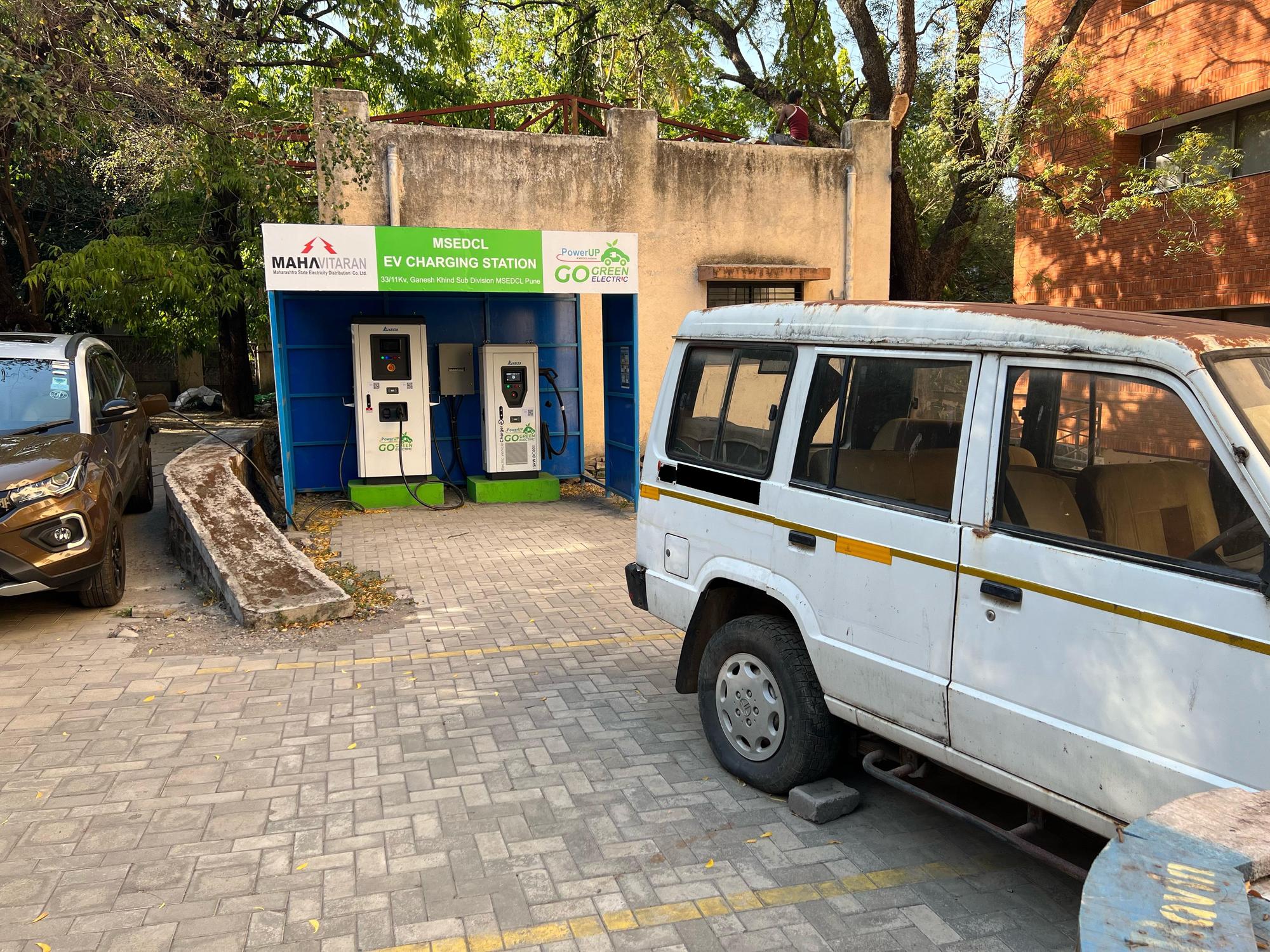 Ganeshkhind Subdivision Gokhale Nagar Pune Pune, MH EV Station