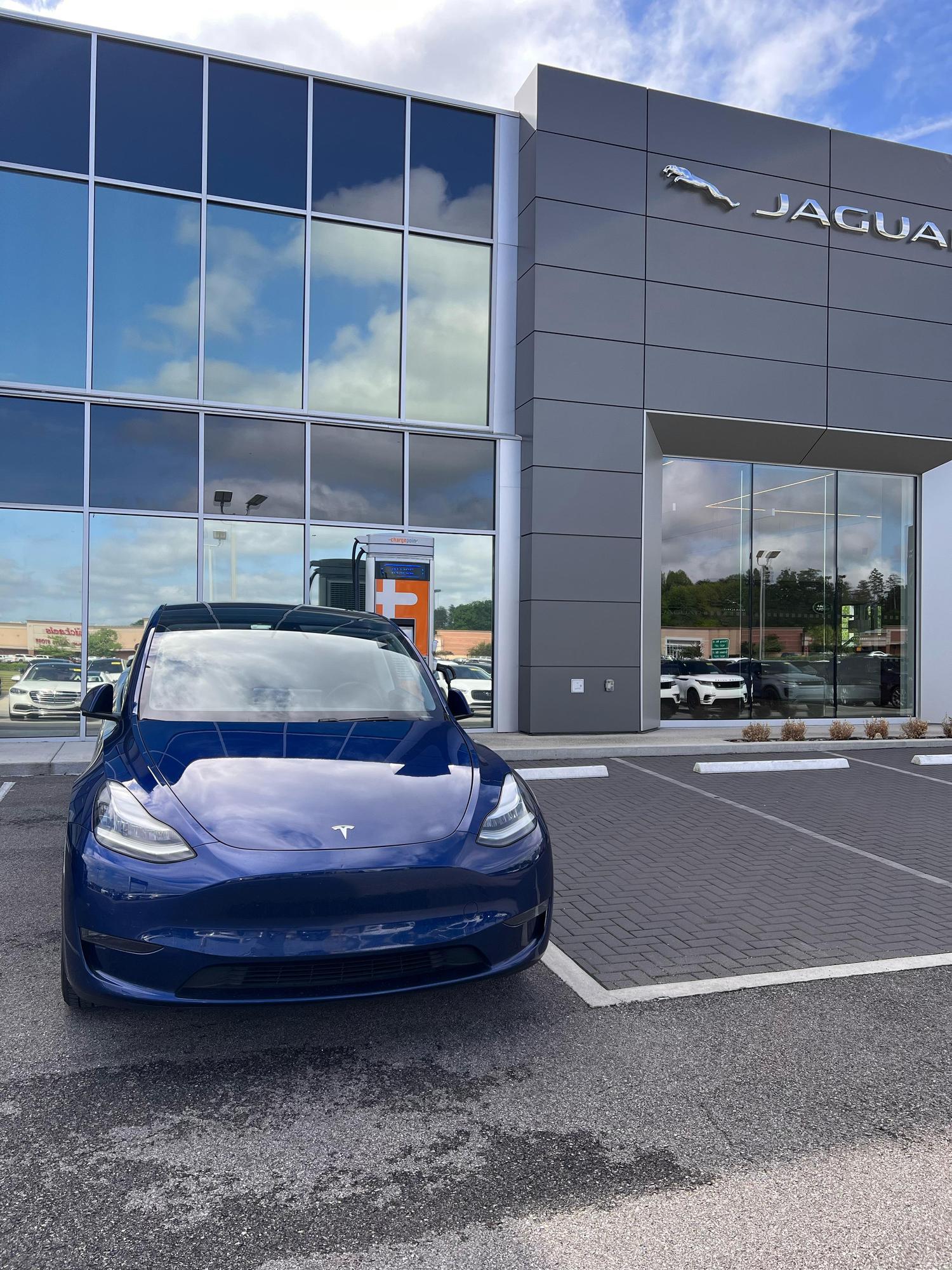 Auto Charleston, WV EV Station