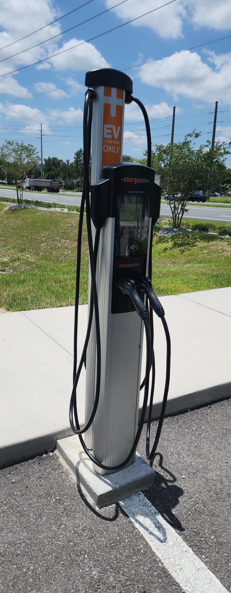 CubeSmart Self Storage Davenport, FL EV Station