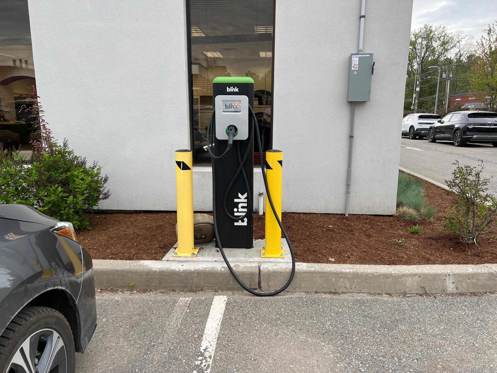 Burlington Hyundai Burlington, VT EV Station