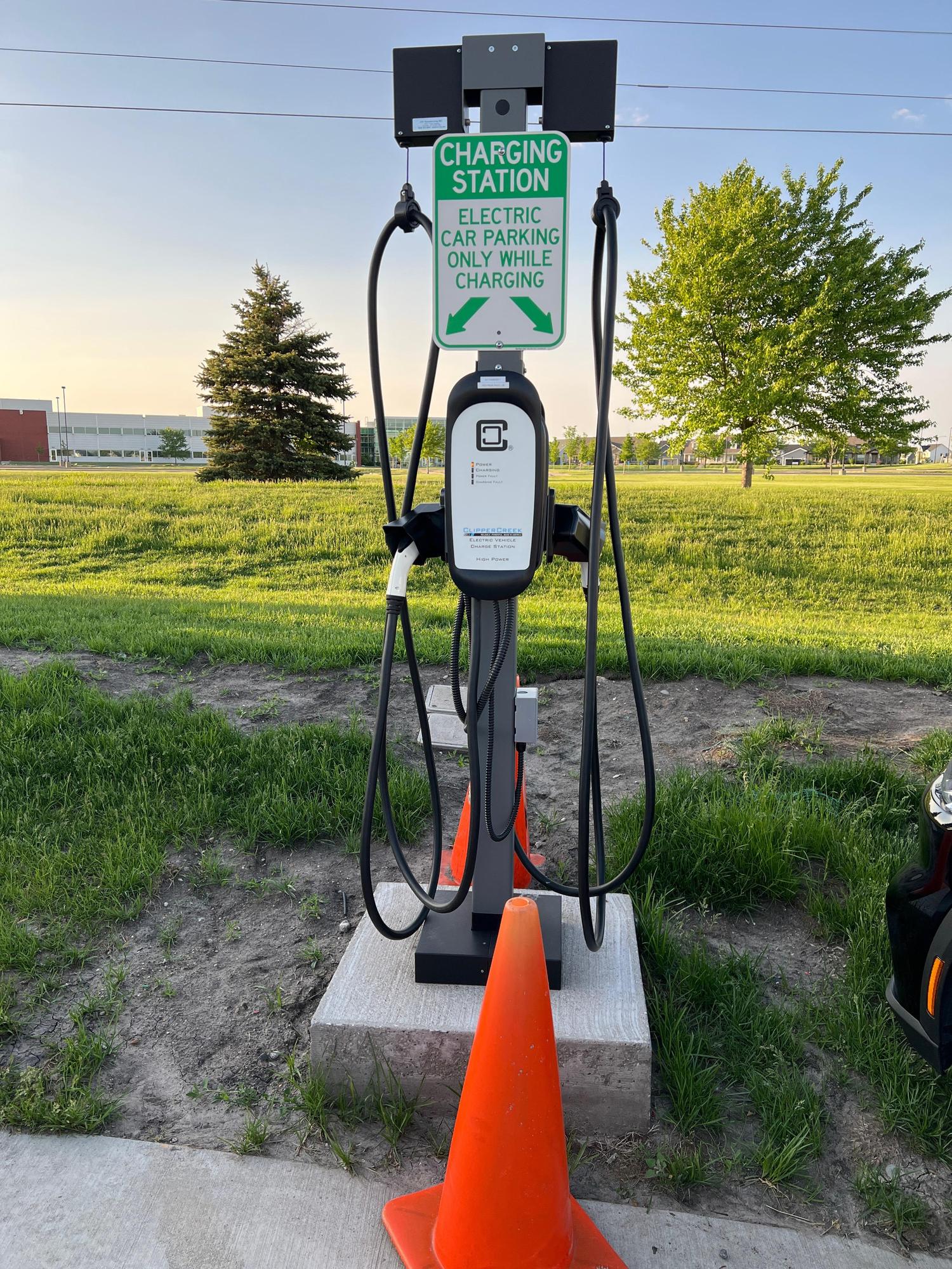 DMACC Building 13 Lot J Ankeny, IA EV Station