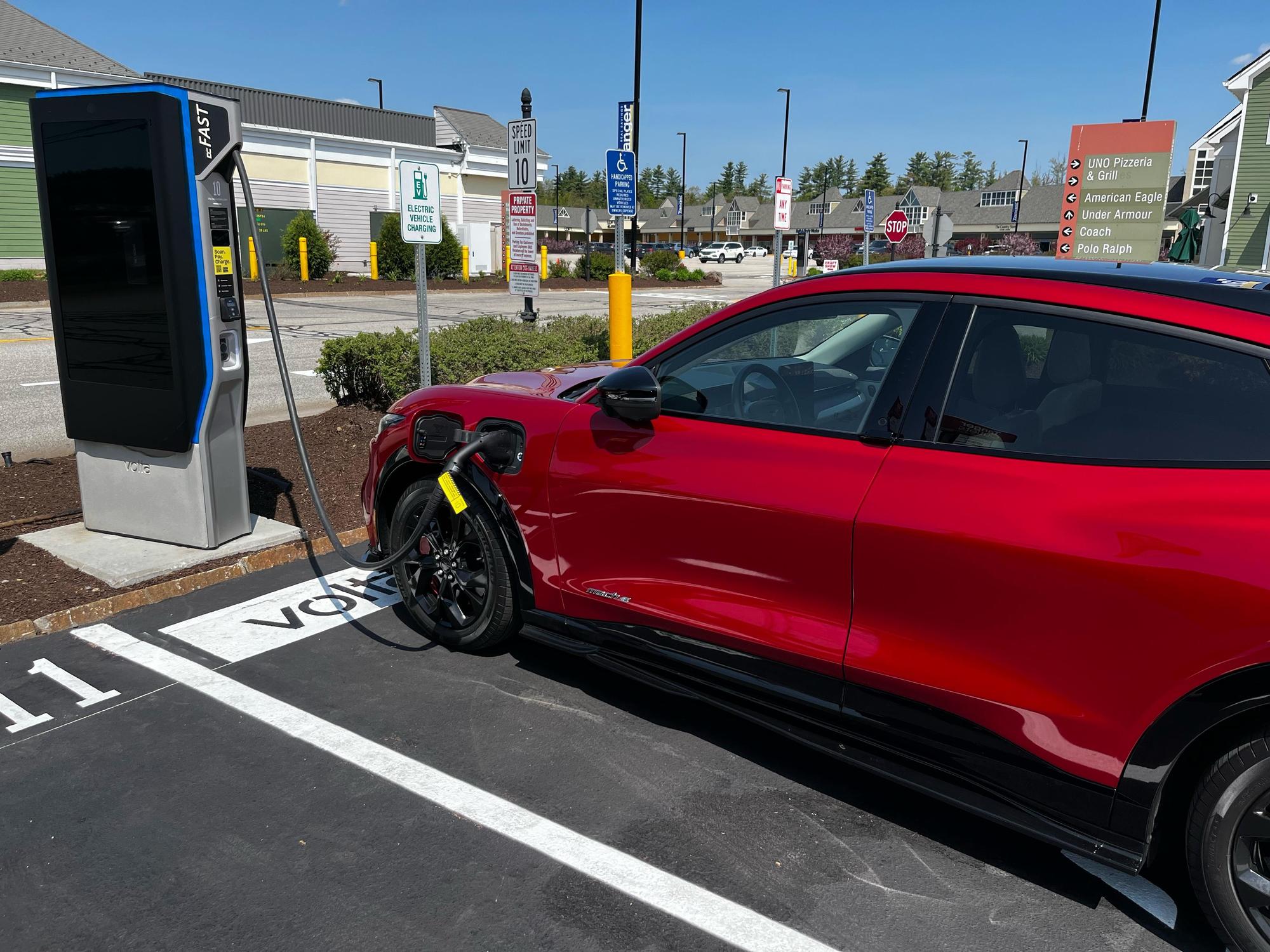 Tanger Outlets Tilton Under Armour Tilton, NH EV Station