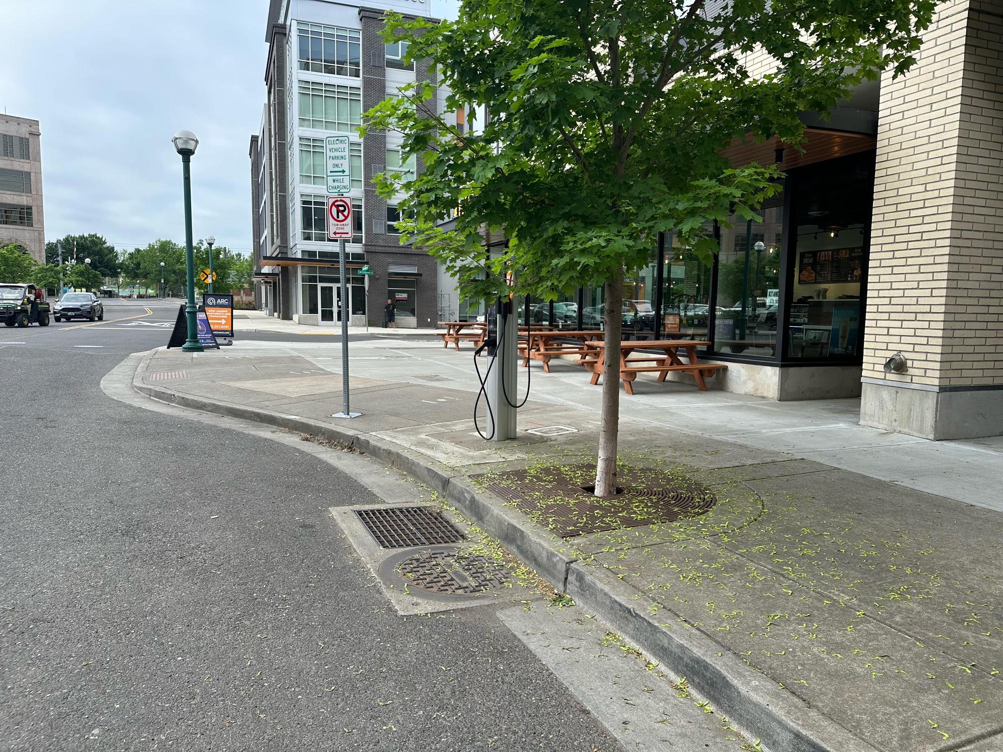 Beaverton Central/The Round 1 Beaverton, OR EV Station