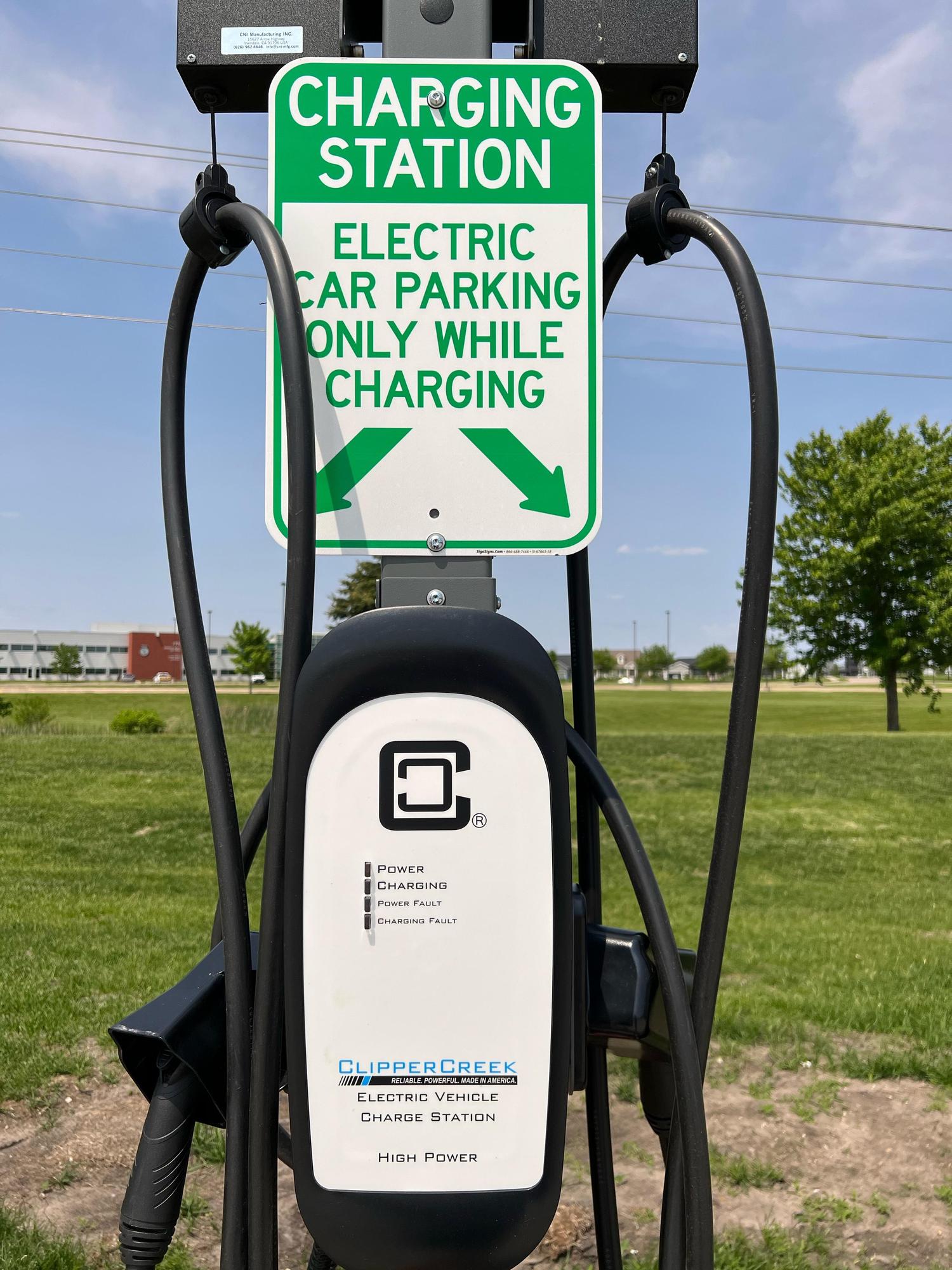 DMACC Building 13 Lot J Ankeny, IA EV Station