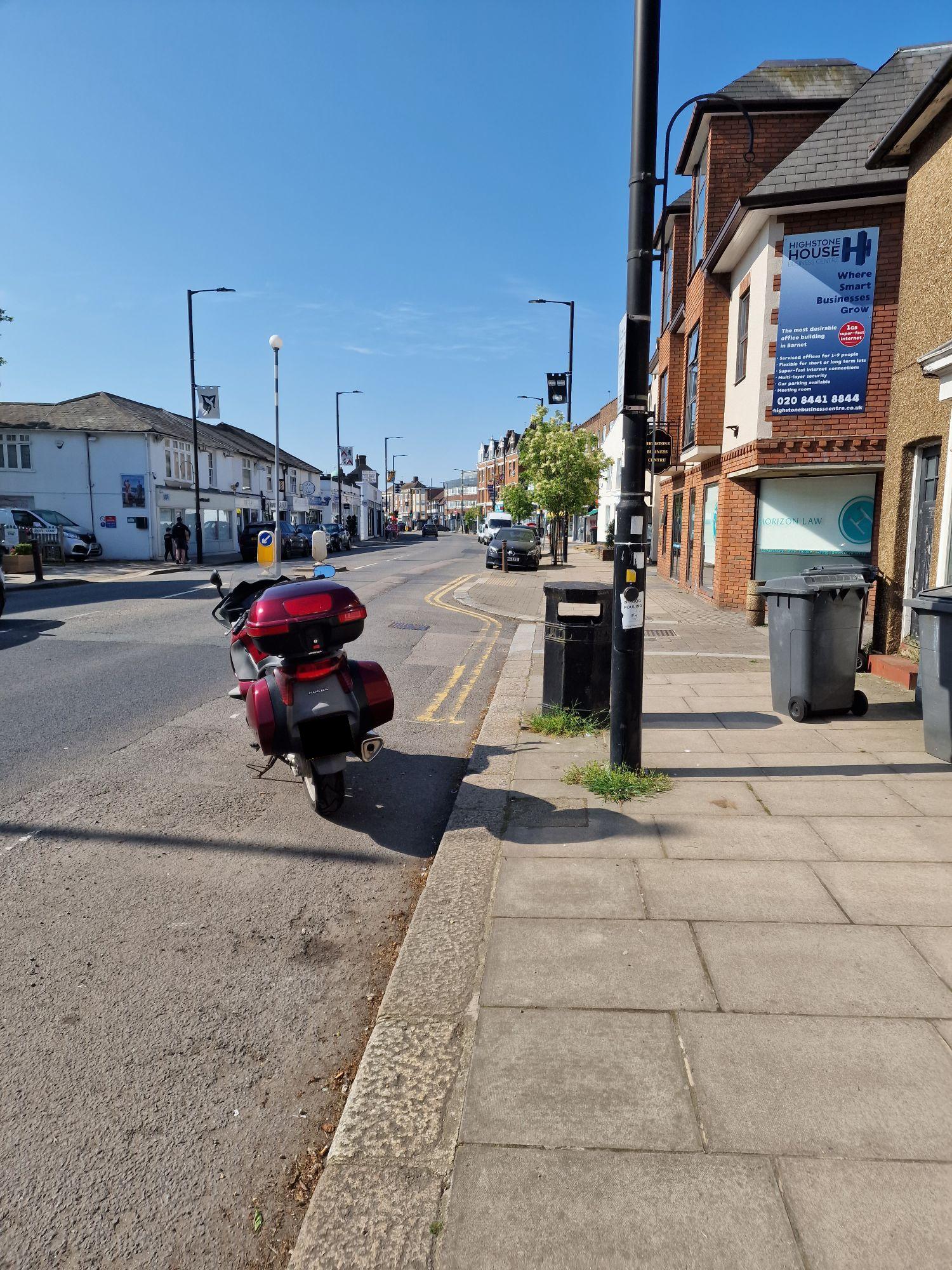 171 High St Parking 171 High St, Hadley, EN5 5TD, UK EV Station