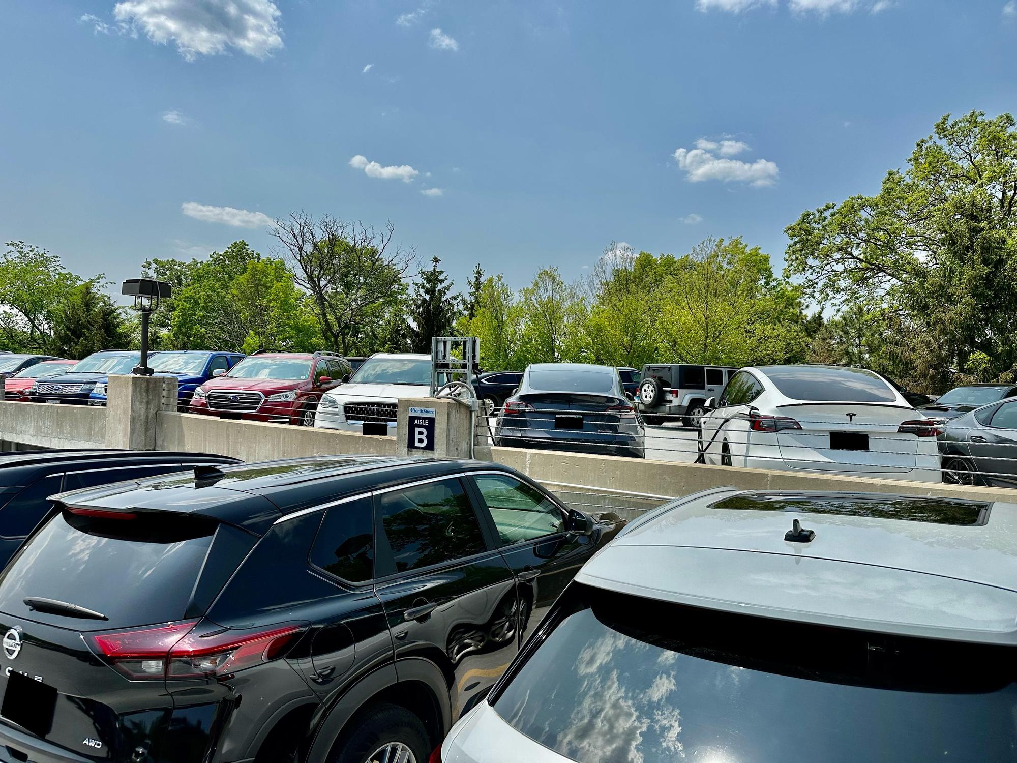 NorthShore Highland Park Hospital Employee parking garage Highland