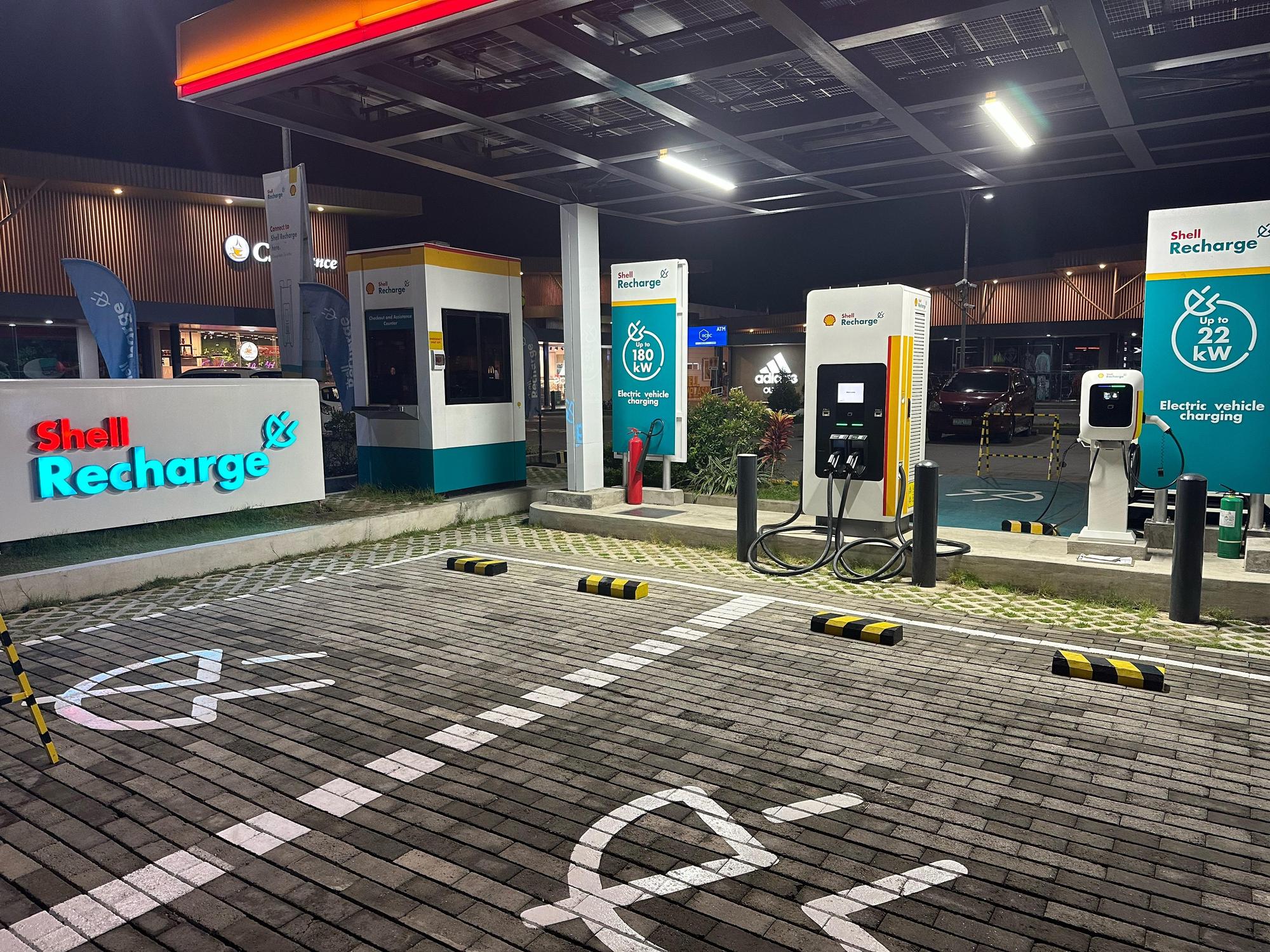 Shell Mamplasan Shell Recharge 180 kW and 22 kW Biñan, Calabarzon
