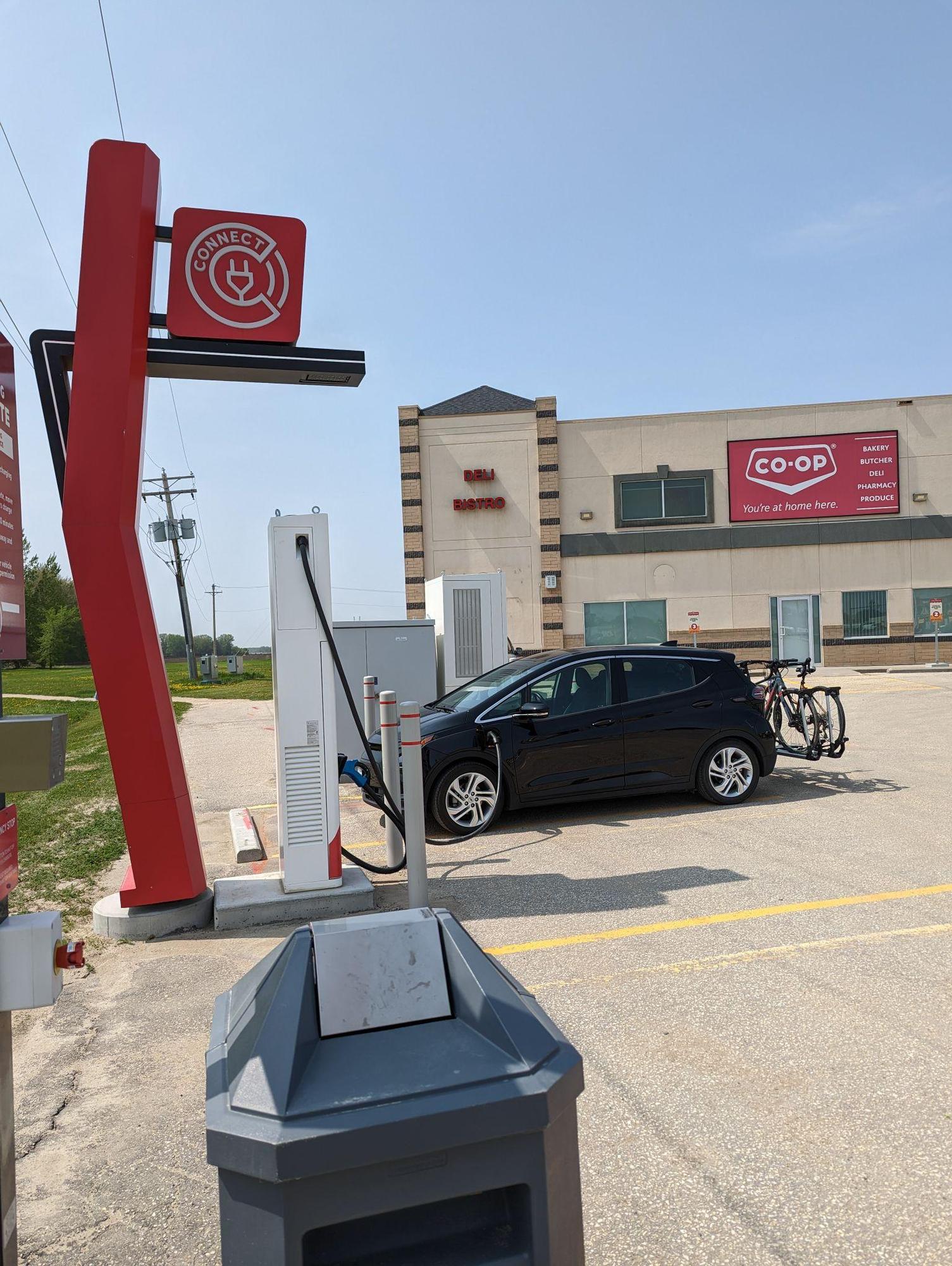 Homestead Coop Food Store Portage la Prairie, MB EV Station