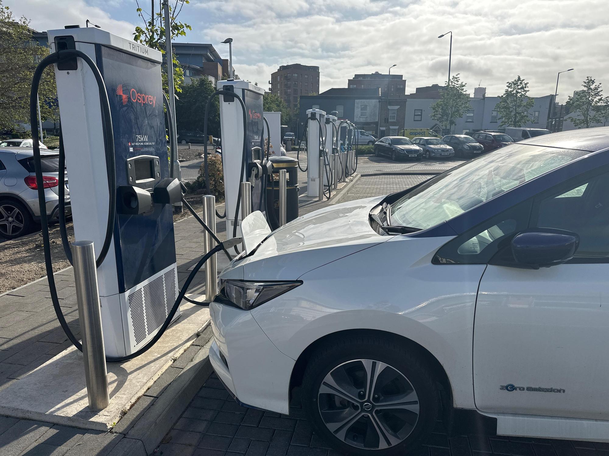 Purley Way Osprey 330 Purley Way, Croydon, CR0 4XJ, GBR EV Station