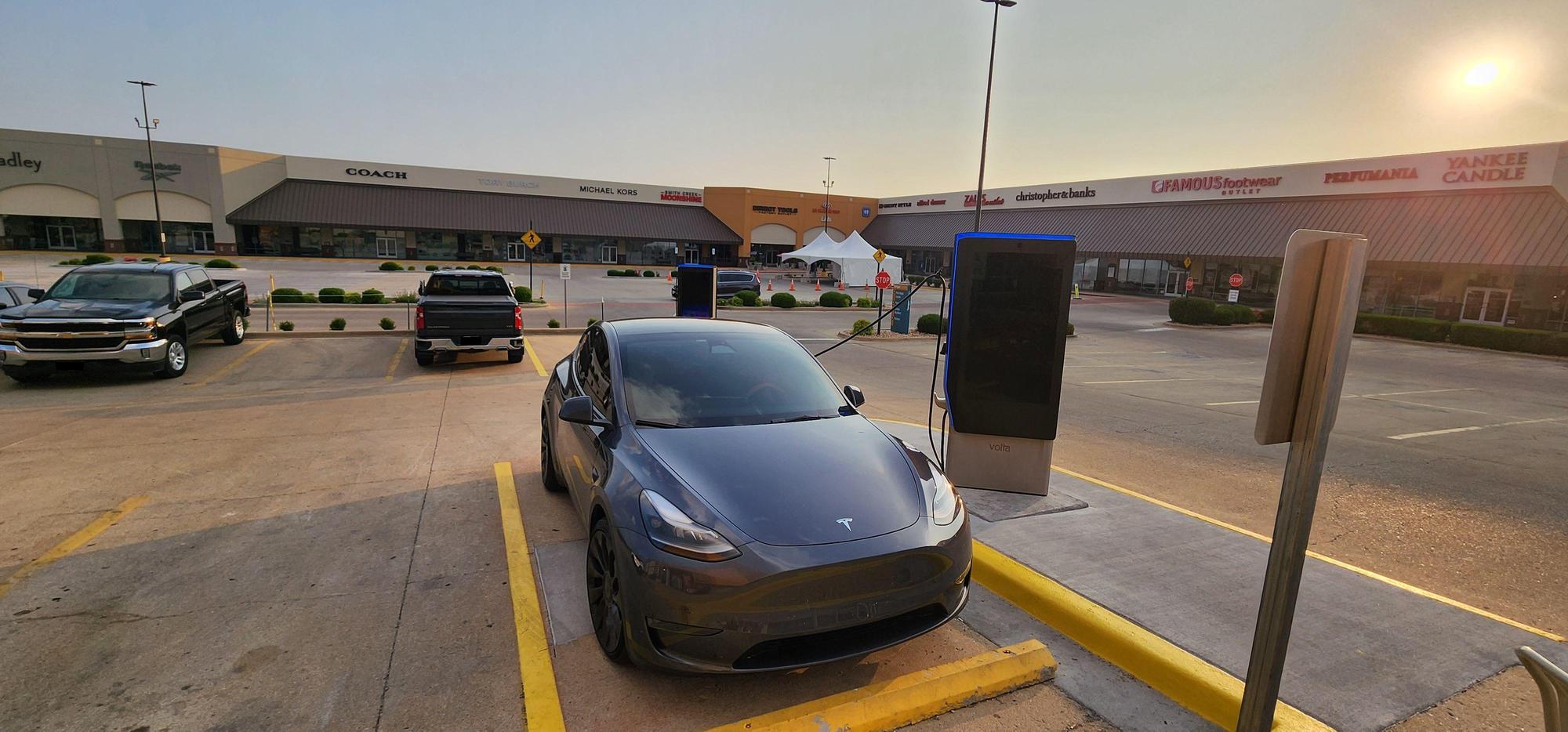 Tanger Outlets Nike Factory Store Branson, MO EV Station