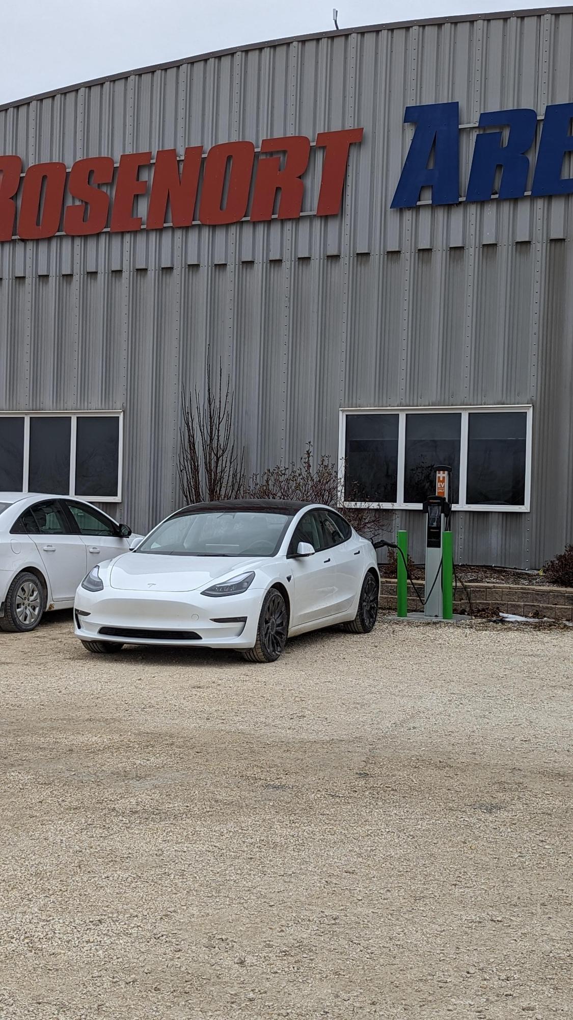 Rosenort Arena Rosenort, MB EV Station