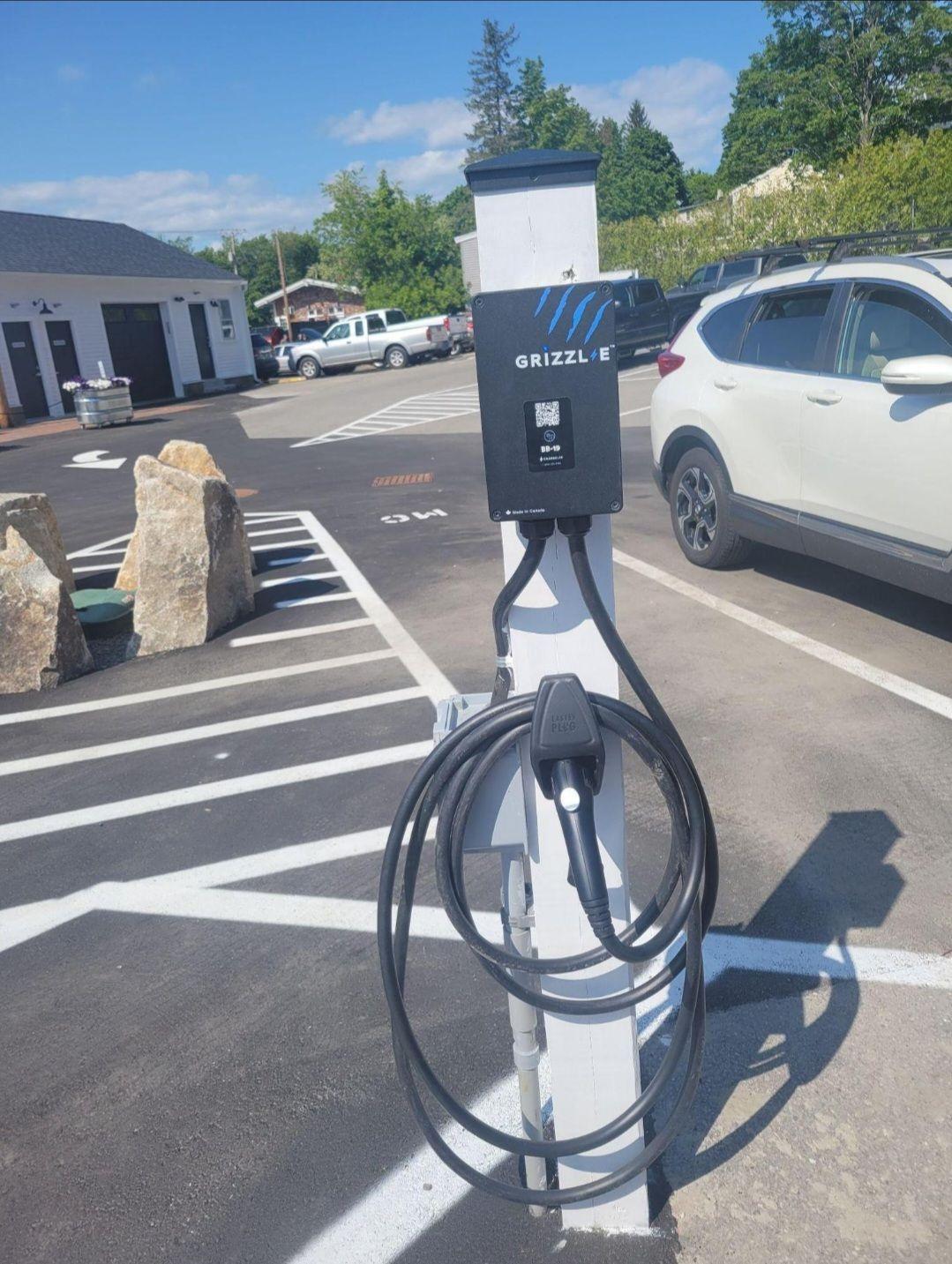 Tideline Public House Durham, NH EV Station