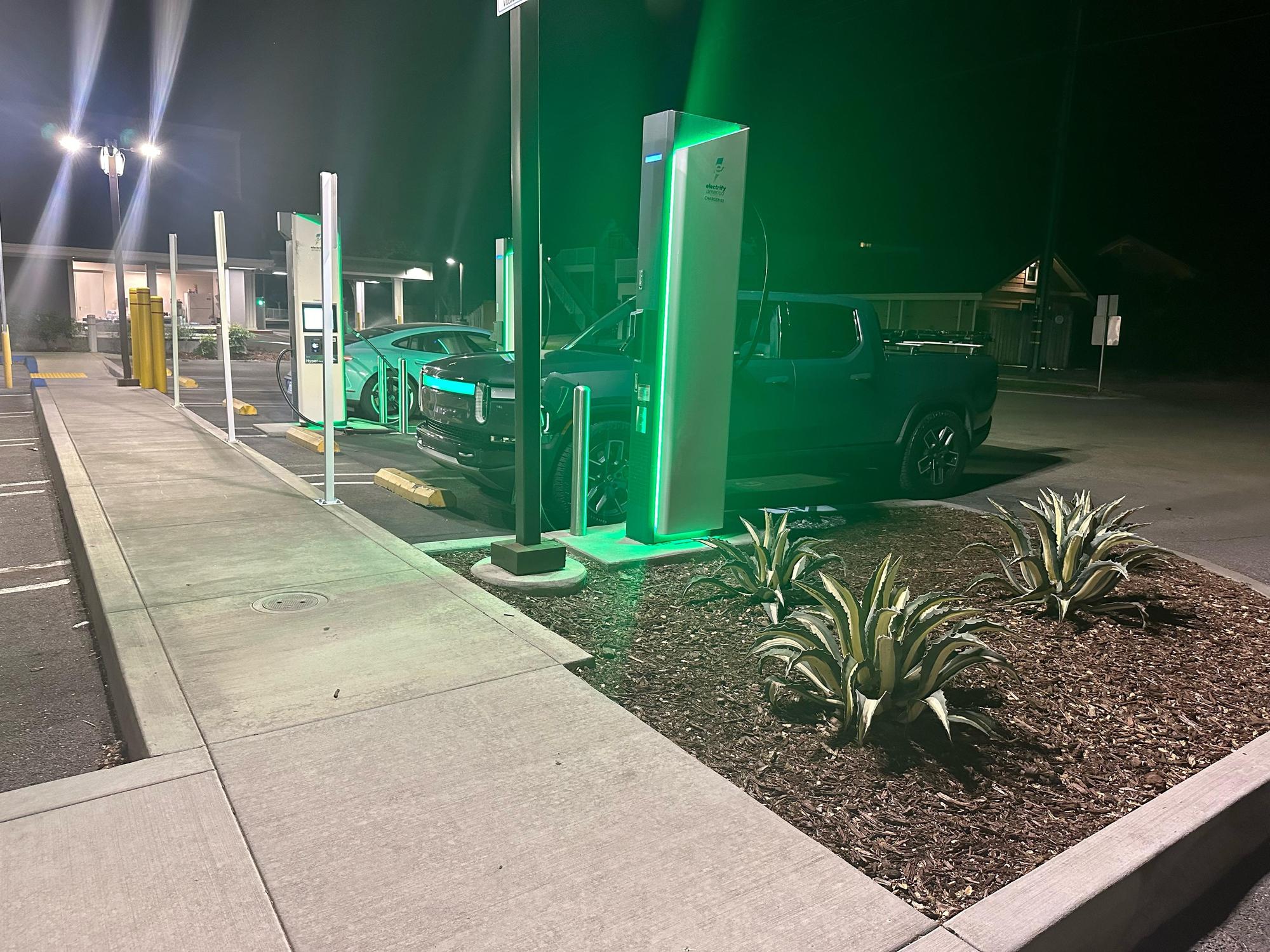 Paso Robles Bank of America Paso Robles, CA EV Station