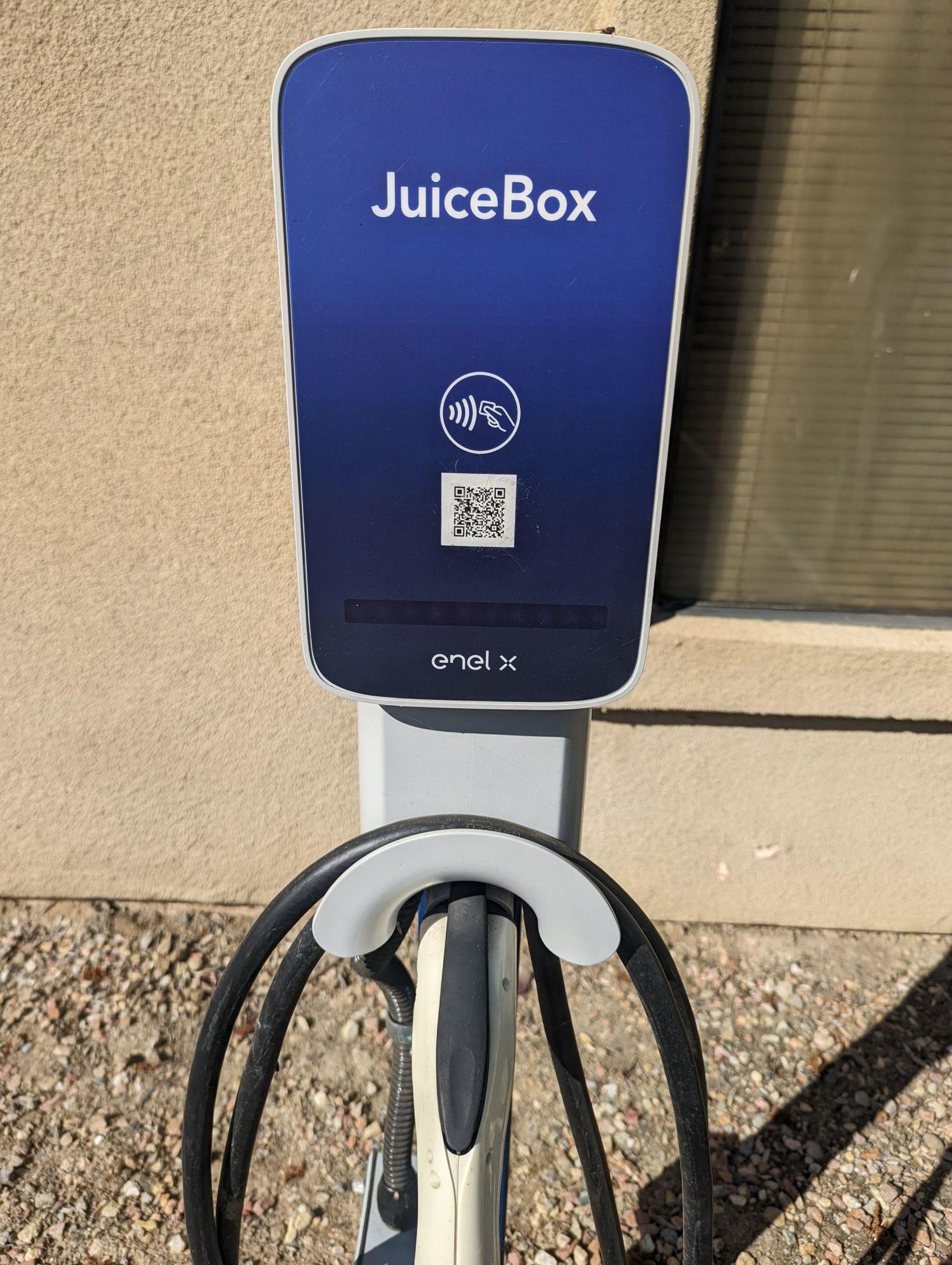 Coalinga City Hall Parking Coalinga, CA EV Station
