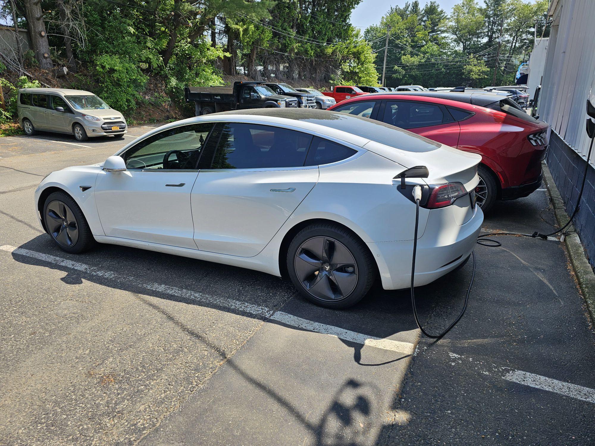 Warren Midtown Motors Inc Warren, PA EV Station