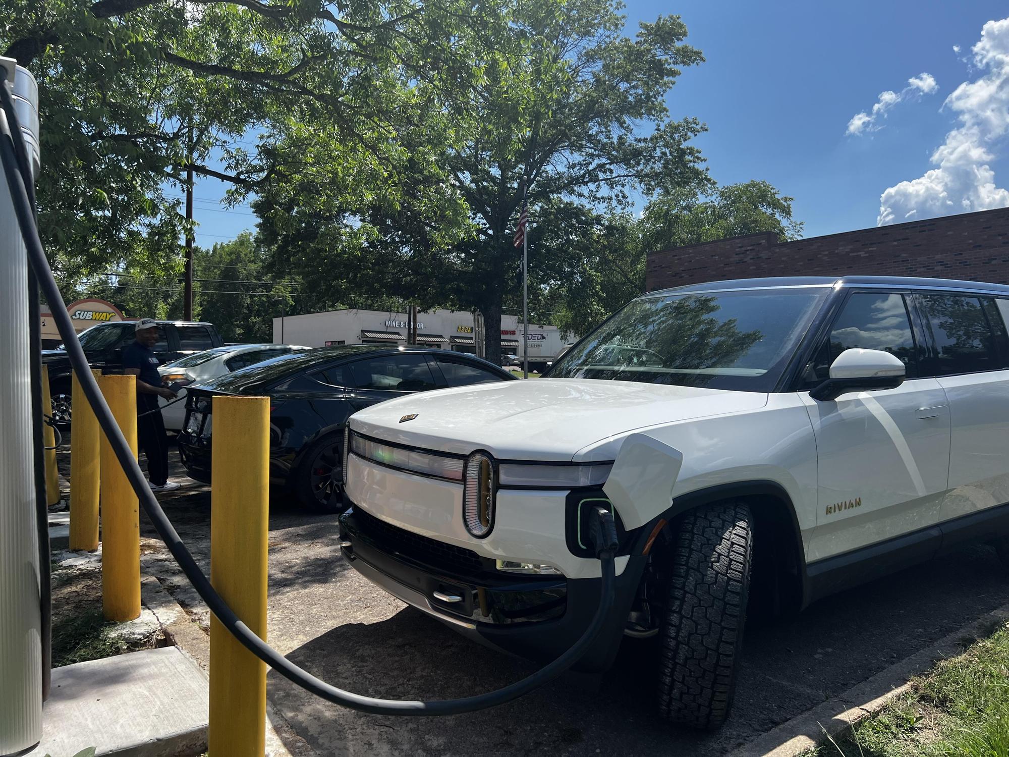Byhalia Post Office Byhalia, MS EV Station