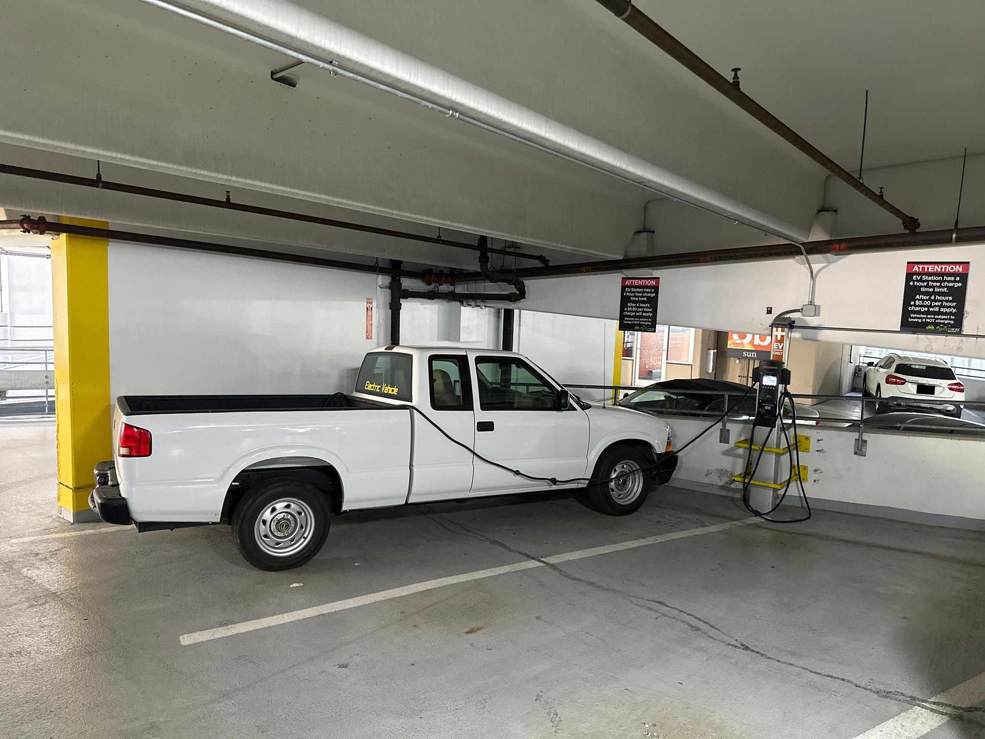 Greenway Parking Garage Chicago, IL EV Station