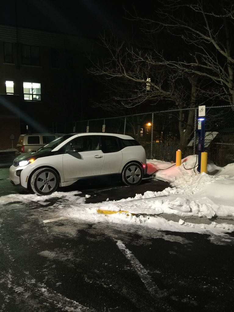 Centre Culturel Et Communautaire Henri Lemieux Montréal, QC EV Station Centre Culturel Et Communautaire Henri Lemieux Montréal, QC EV Station