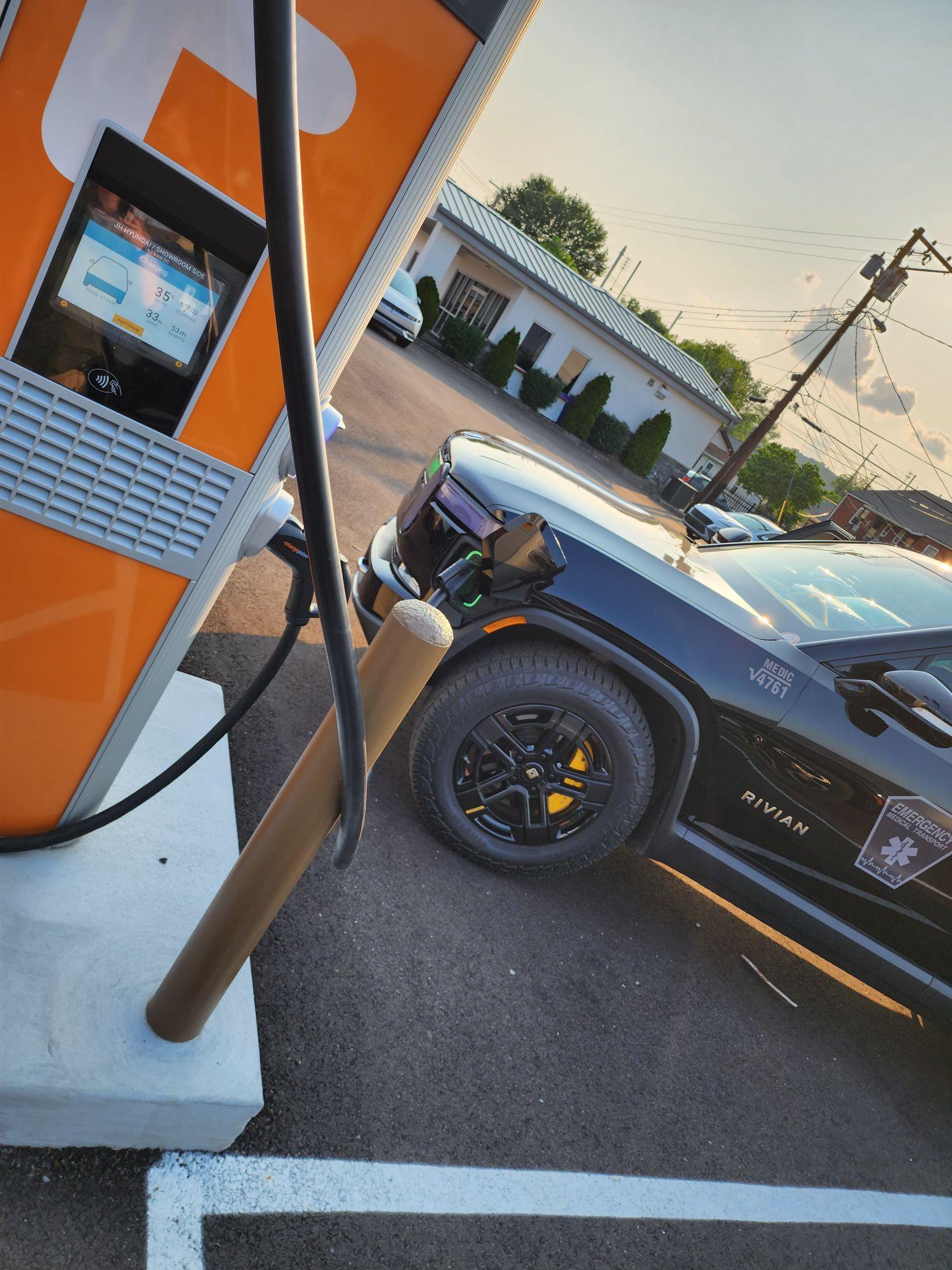 Auto Charleston, WV EV Station