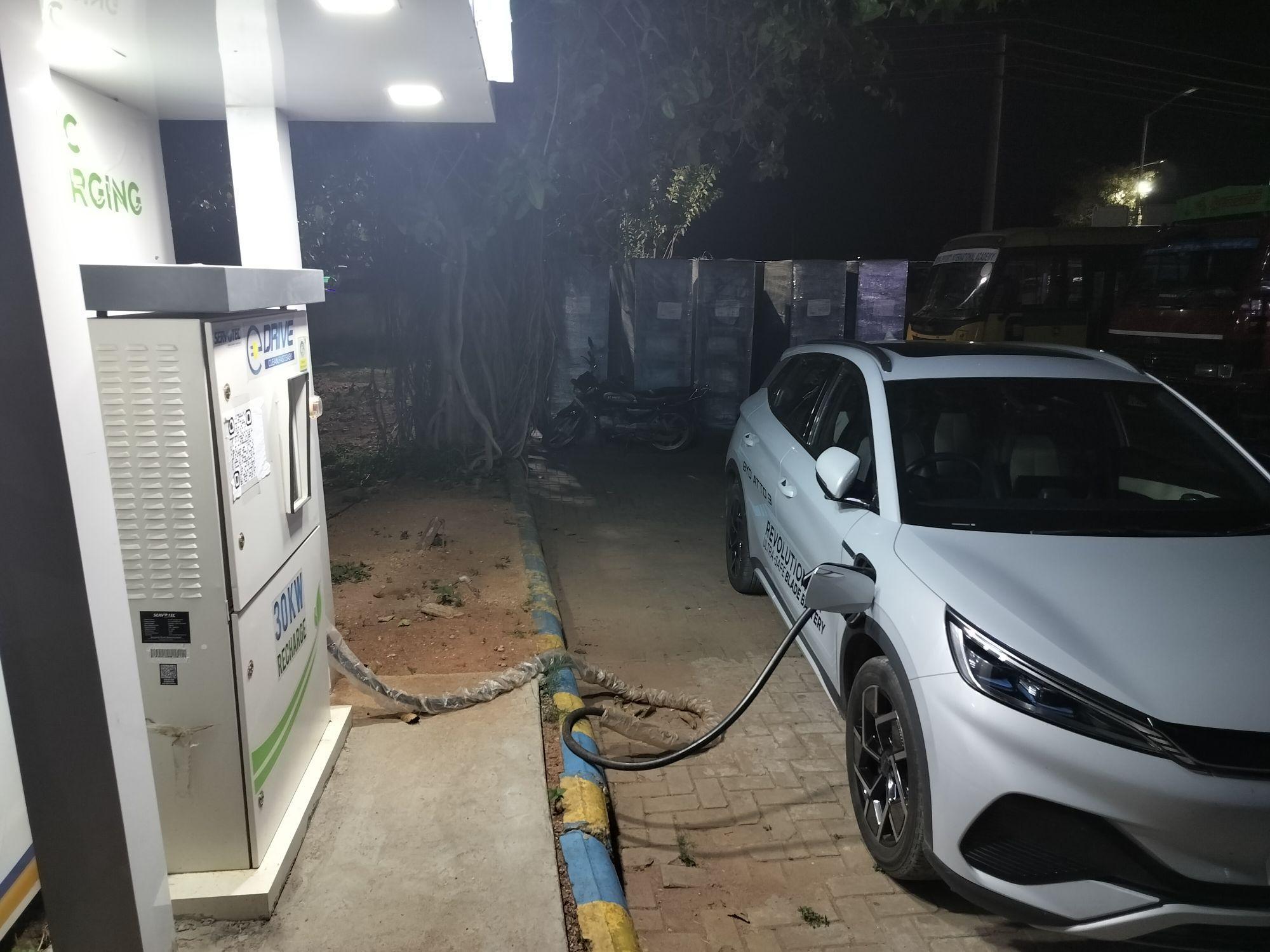 Nelamangala BPCL(30kw) 57JQ+3PQ, Kuluvanahalli, NH4, Bengaluru