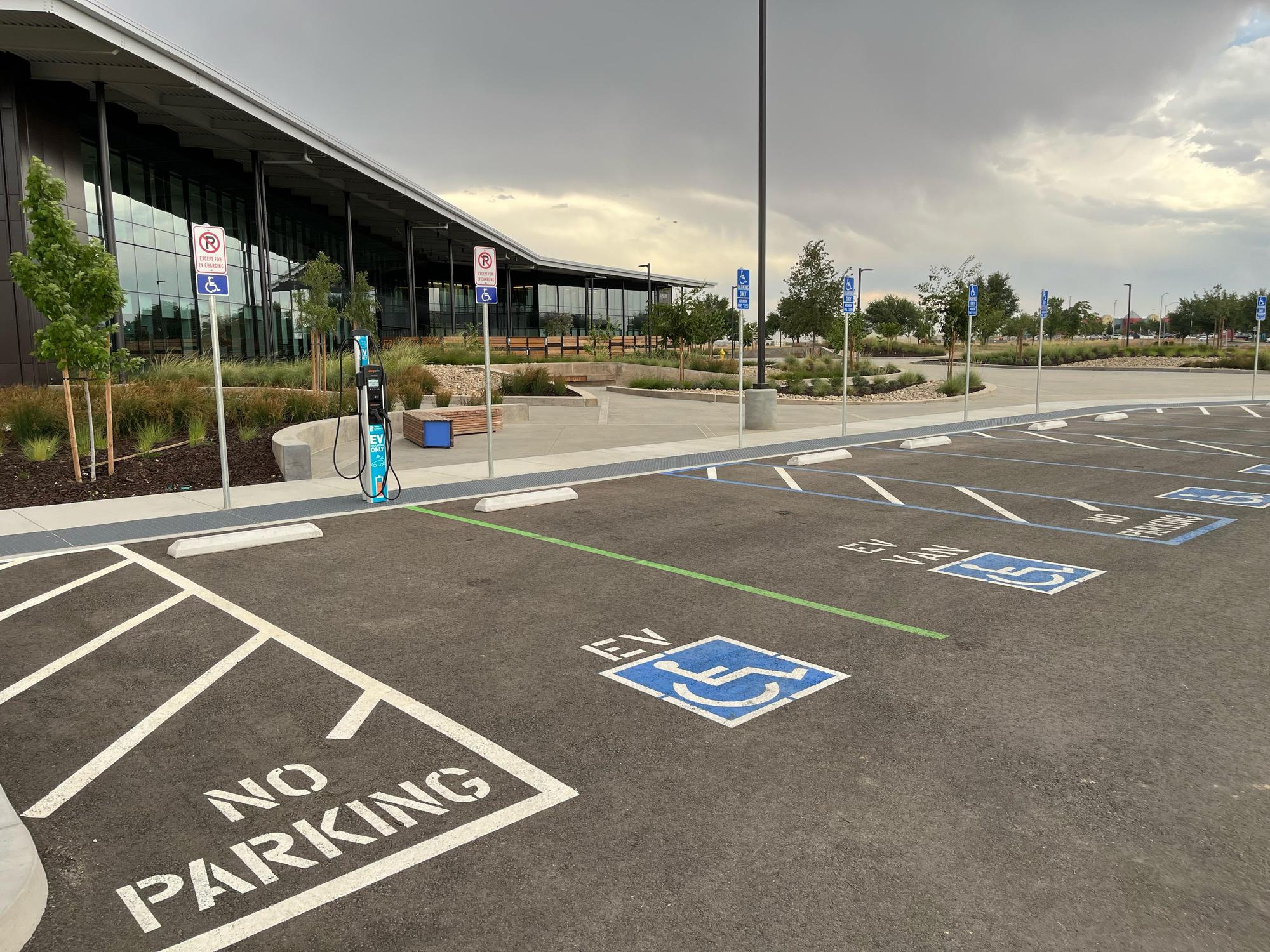 Valley Children's Hospital Fresno, CA EV Station