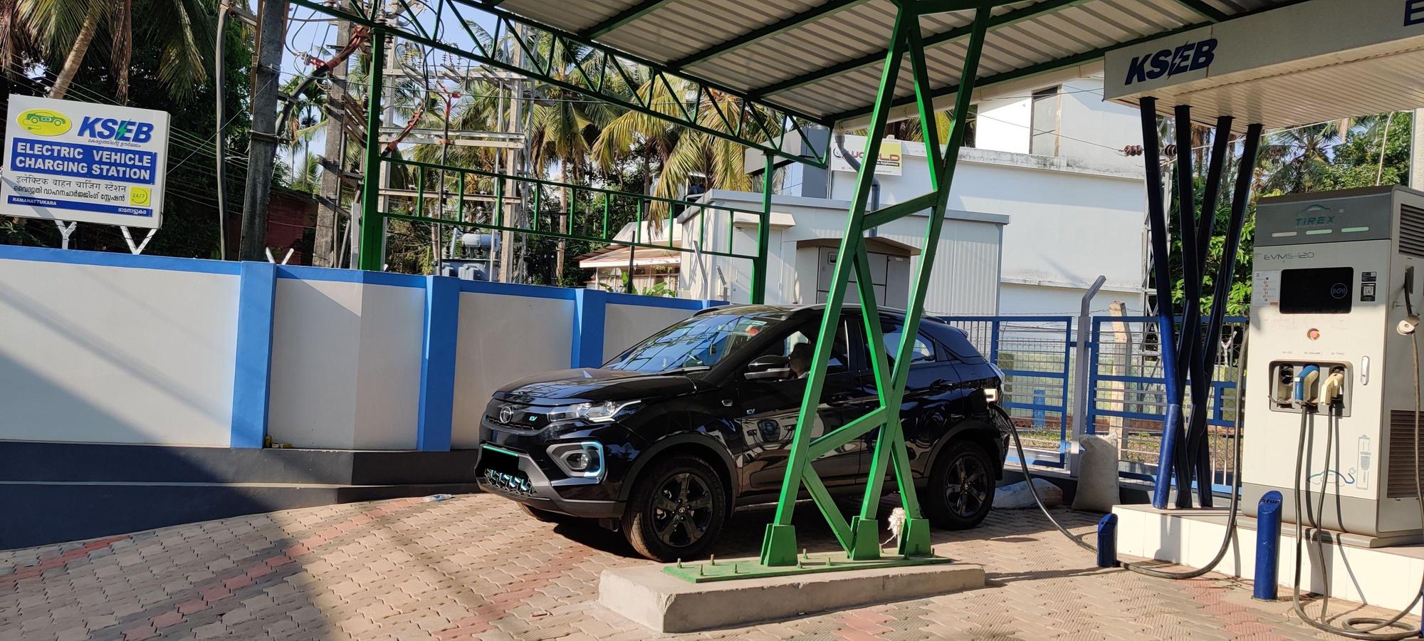 1189, Krishibhavan Rd पार्किंग | Ramanattukara, KL | EV Station