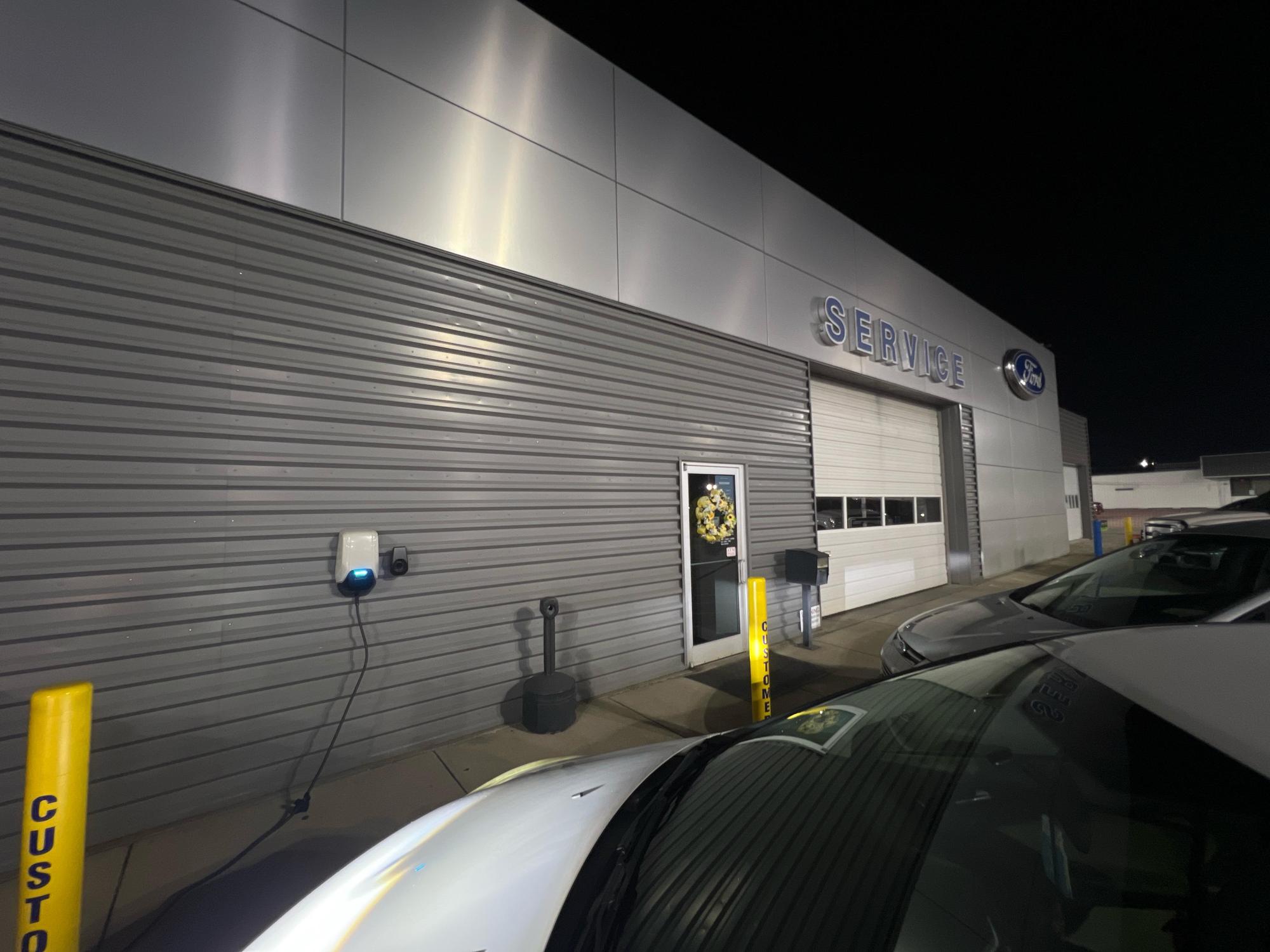 Sanders Ford Jacksonville Jacksonville, NC EV Station