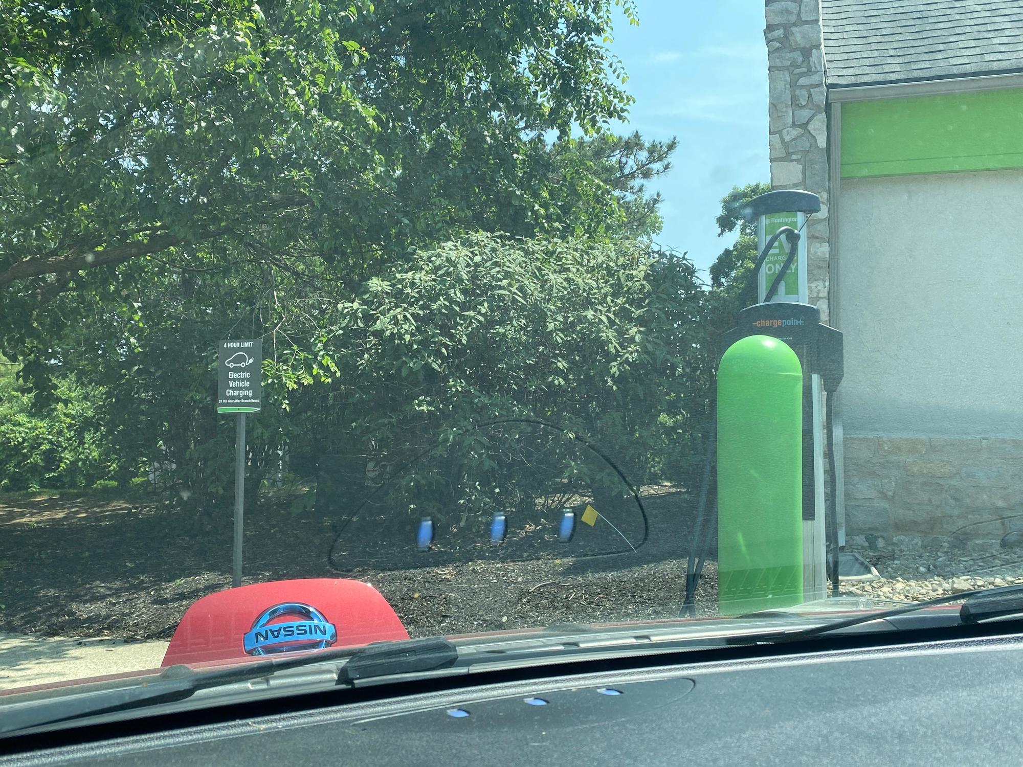 Huntington Bank Dublin, OH EV Station