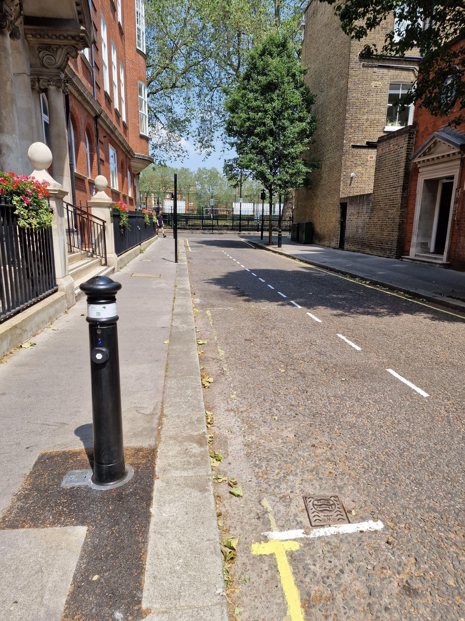 2 Udall St Parking 2 Udall St, London SW1P 2PR, UK EV Station