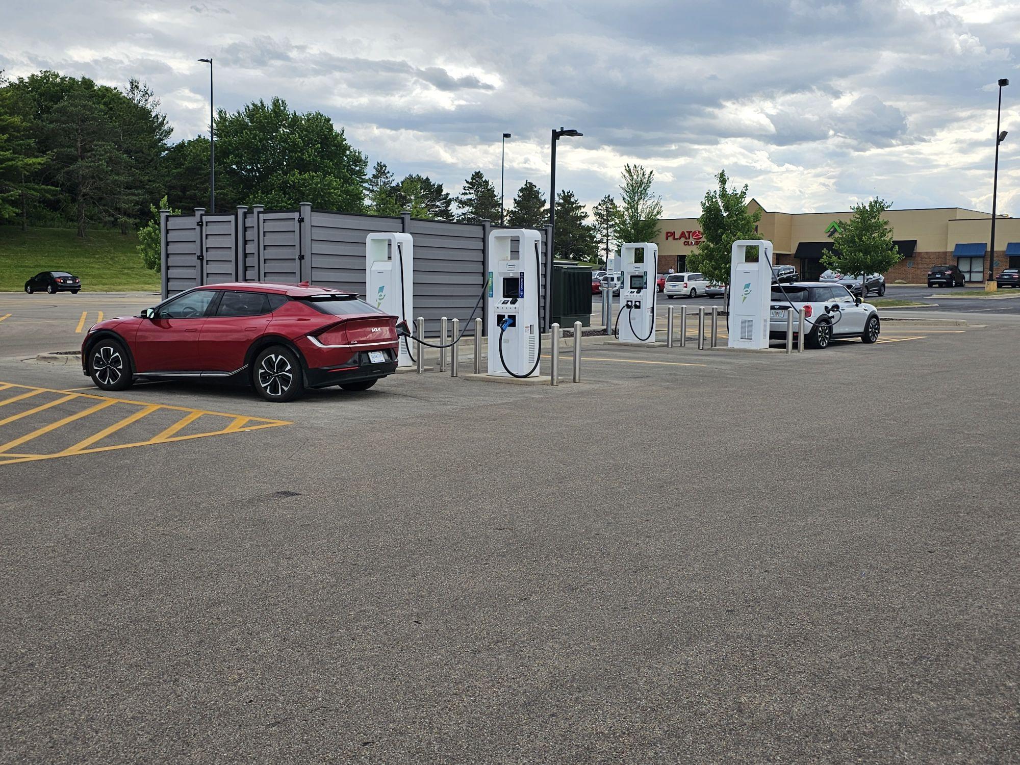 Sam’s Club Rockford, IL EV Station