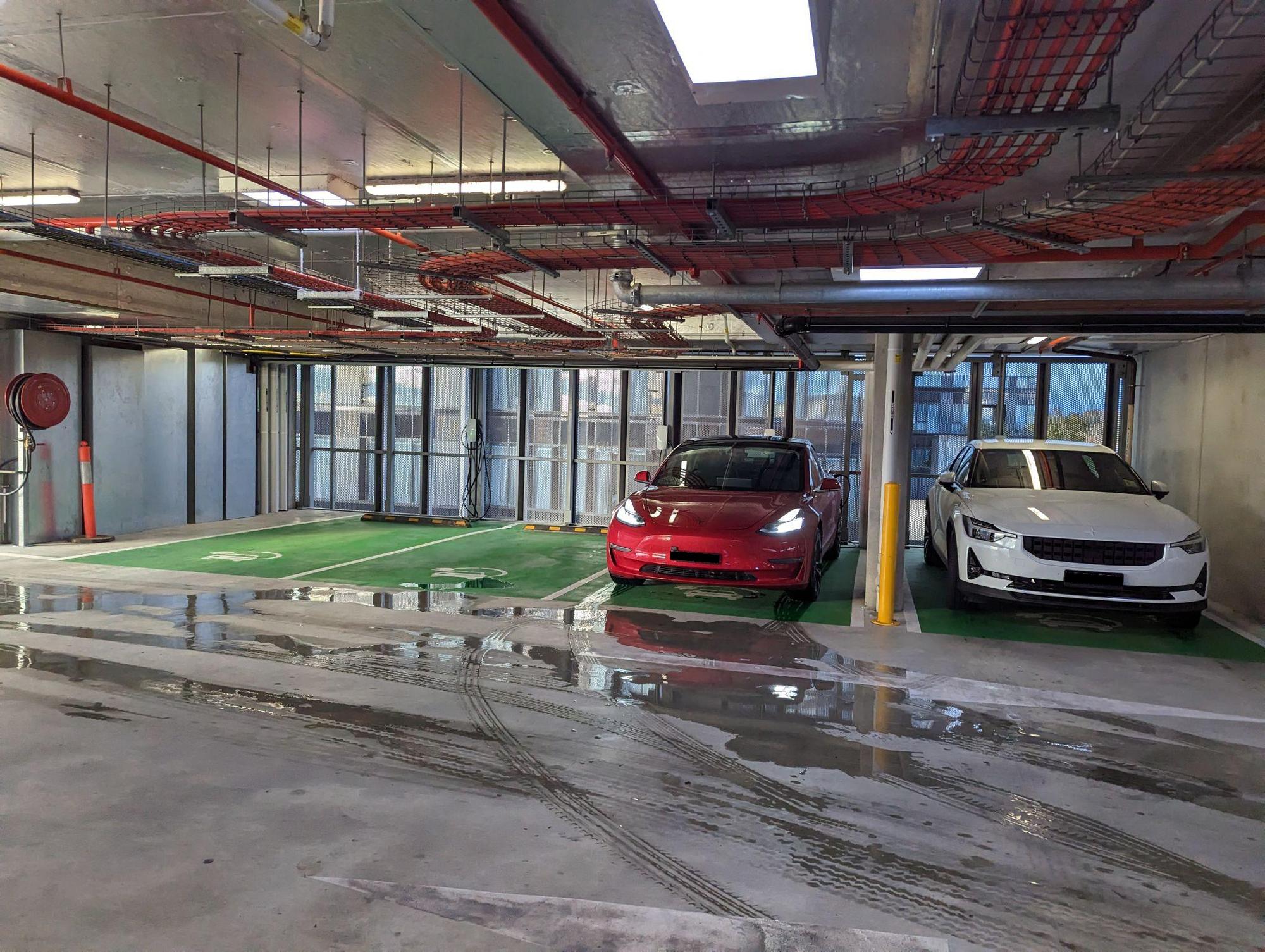 Mercure Canberra Belconnen (2) Belconnen, ACT EV Station