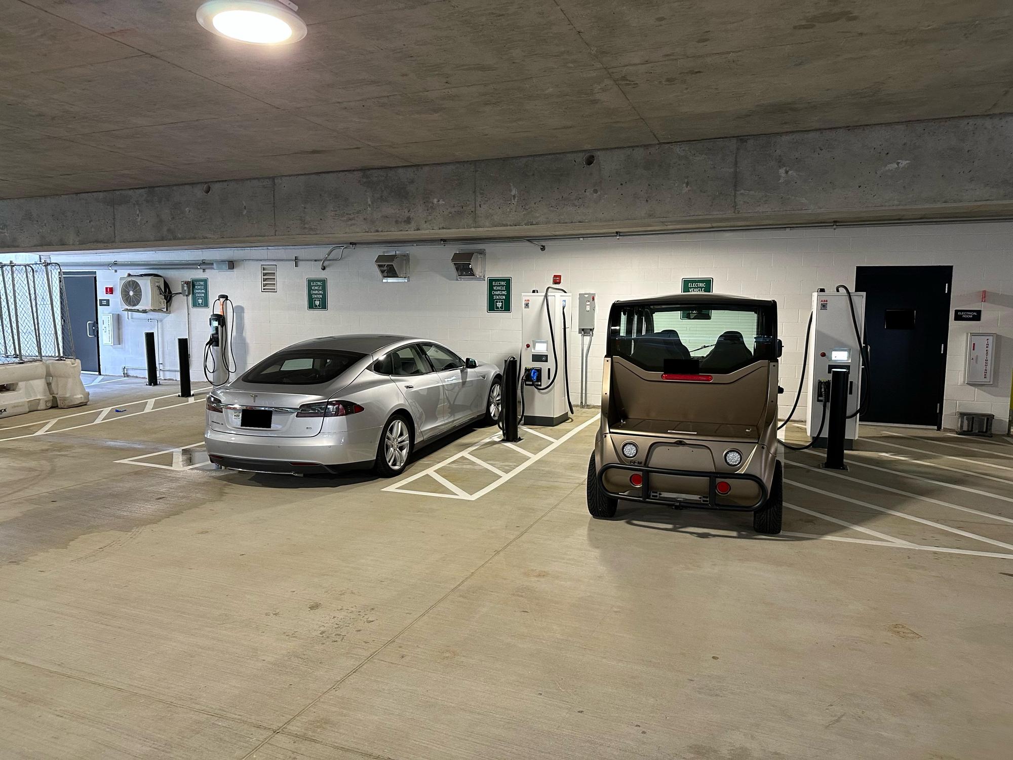 Noah Hillman Parking Garage (1) Annapolis, MD EV Station